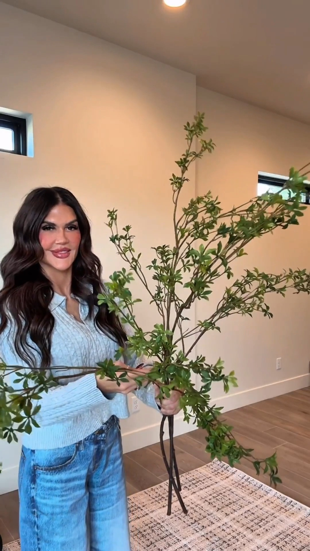 Amazon has the best faux stems! They feel so realistic and are stunning! 🤩 

Faux stems. Green stems. Greenery. Plants.

#founditonamazon #interiordesign #amazonfinds #amazonhomedecor #greenery


#LTKFindsUnder100 #LTKGiftGuide #LTKHome