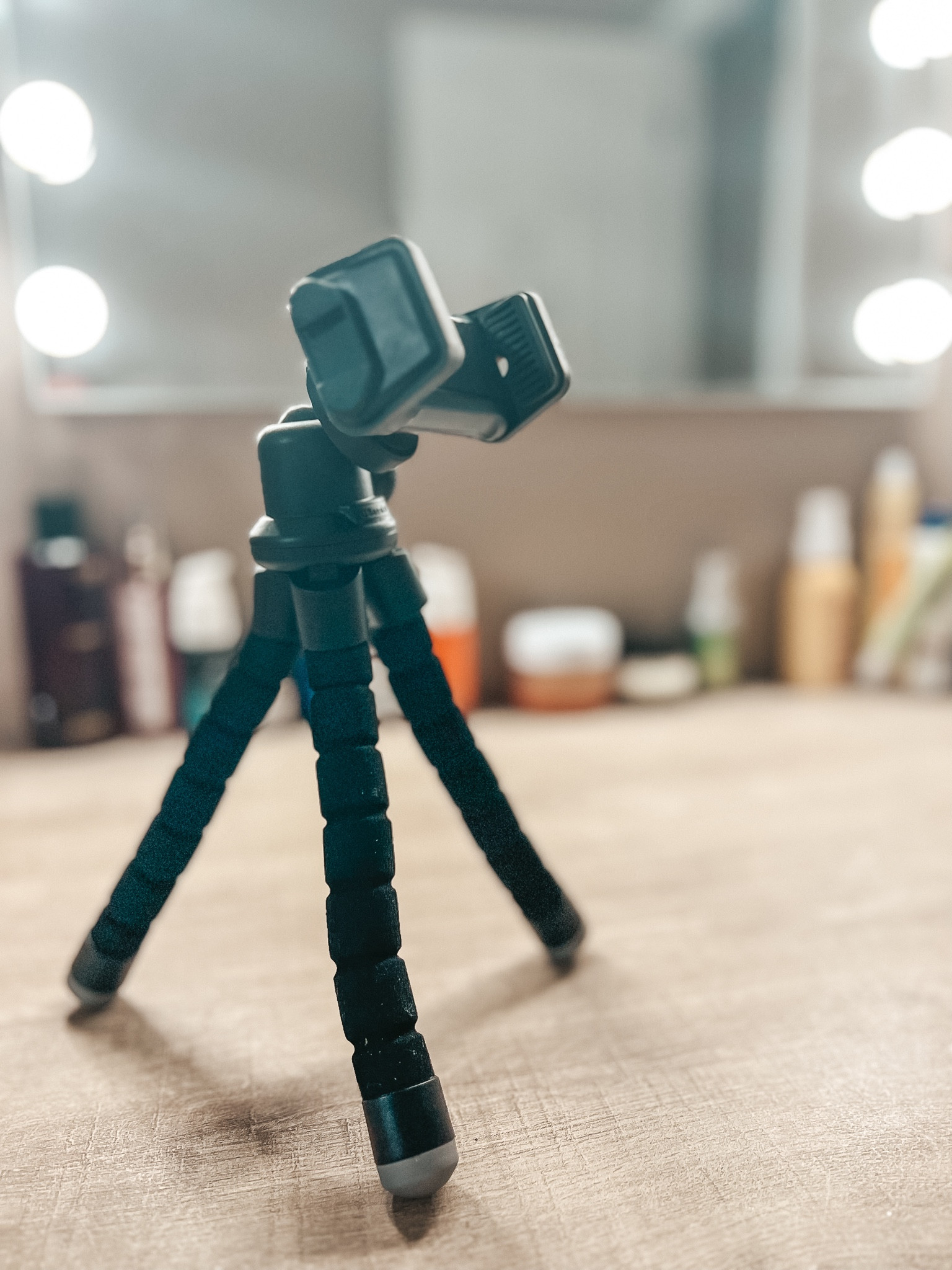 Phone Tripod with Flexible Legs #LTKFind

#LTKhome