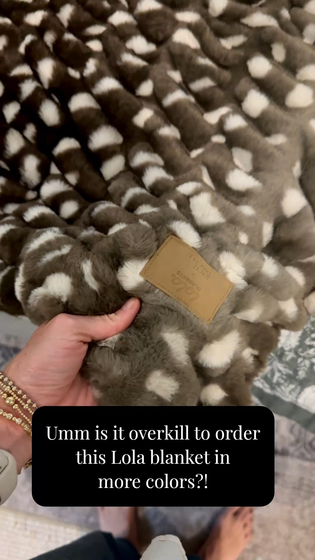 My few new favorite obsession EVER is this super soft and comfy Lola blanket! This is the ‘Woodland Fawn’ with their new Rachel Purcell collab!✨🤍

#LTKSeasonal #LTKmomlife #LTKselfcare