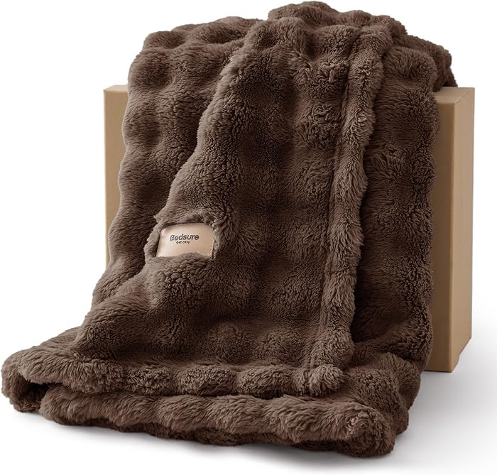 Bedsure 3D Fleece Bubble Blanket for Couch - Brown Fall Throw Blanket for Sofa Bed Room Decor - L... | Amazon (US)