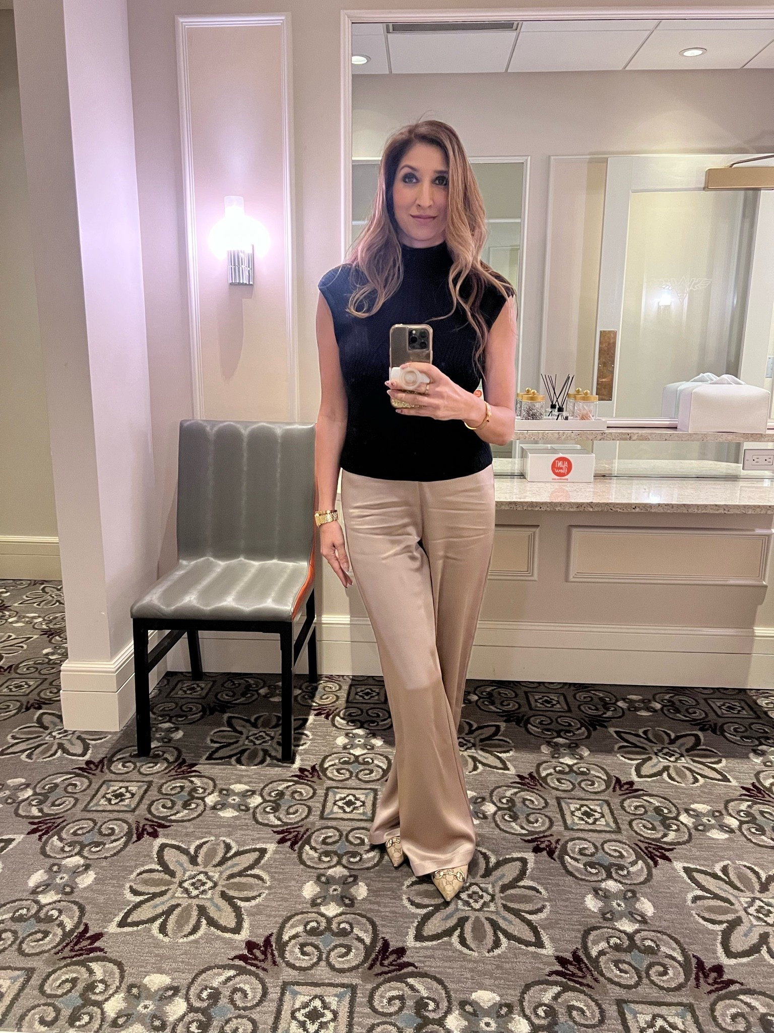 Satin pants

#LTKMothersDay #LTKOver40 #LTKdayinmylife