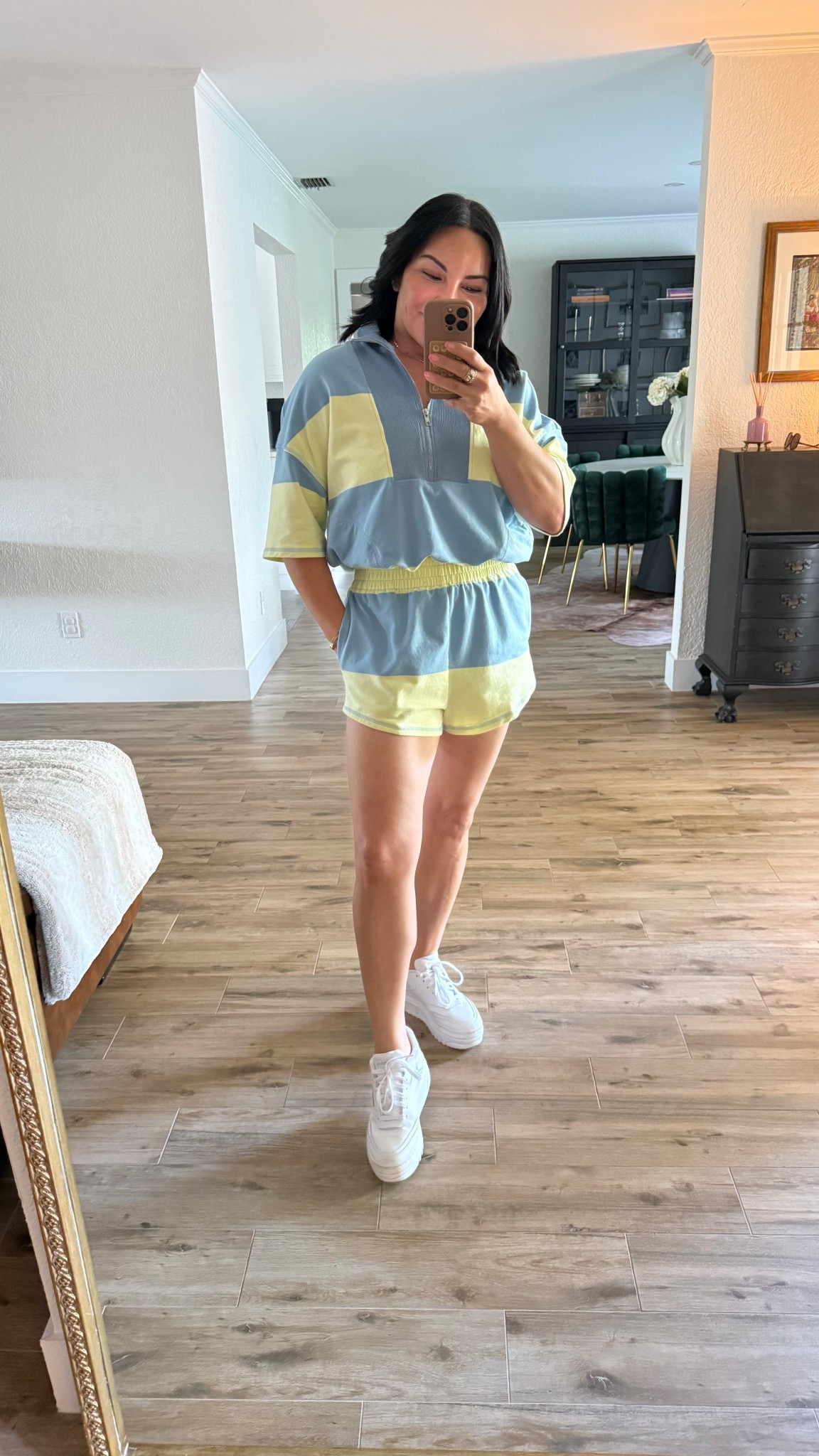 Mom outfit of the day 

#LTKgrwm #LTKmomlife #LTKootd