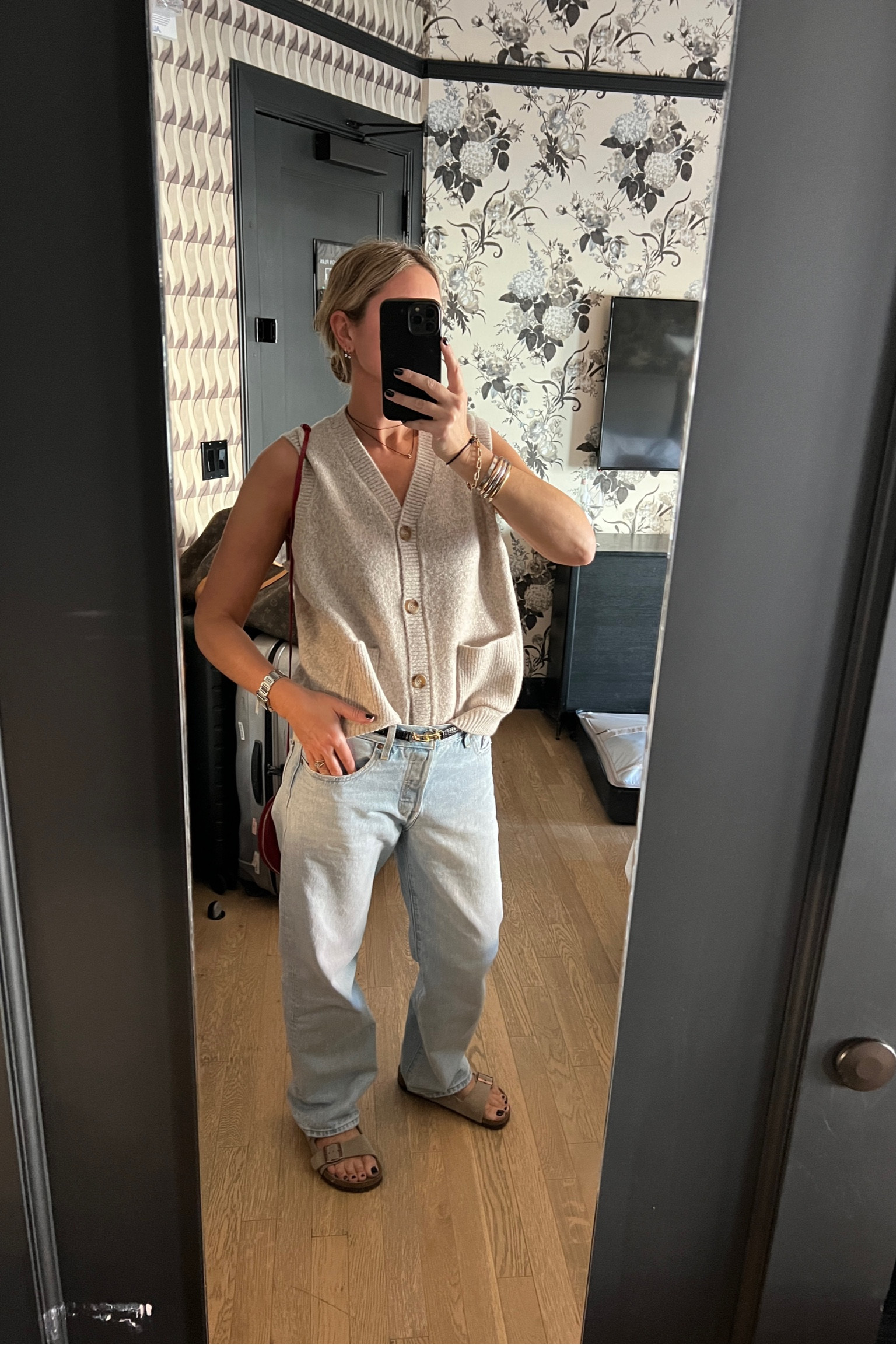 Road trip ready | Aligne Knitted Vest | Levi’s | Gold Bangles | Birkenstocks 

#LTKstyletip #LTKover40 #LTKtravel