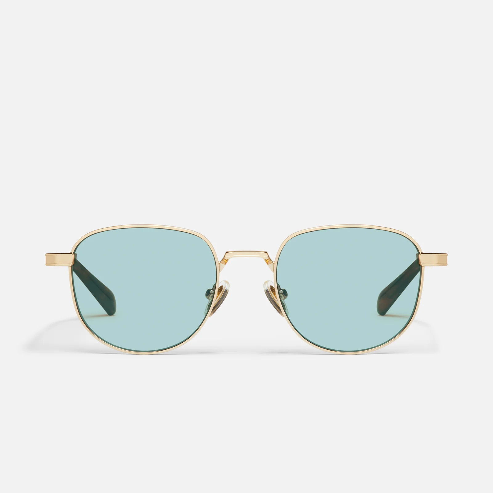 BORN READY | Quay Australia