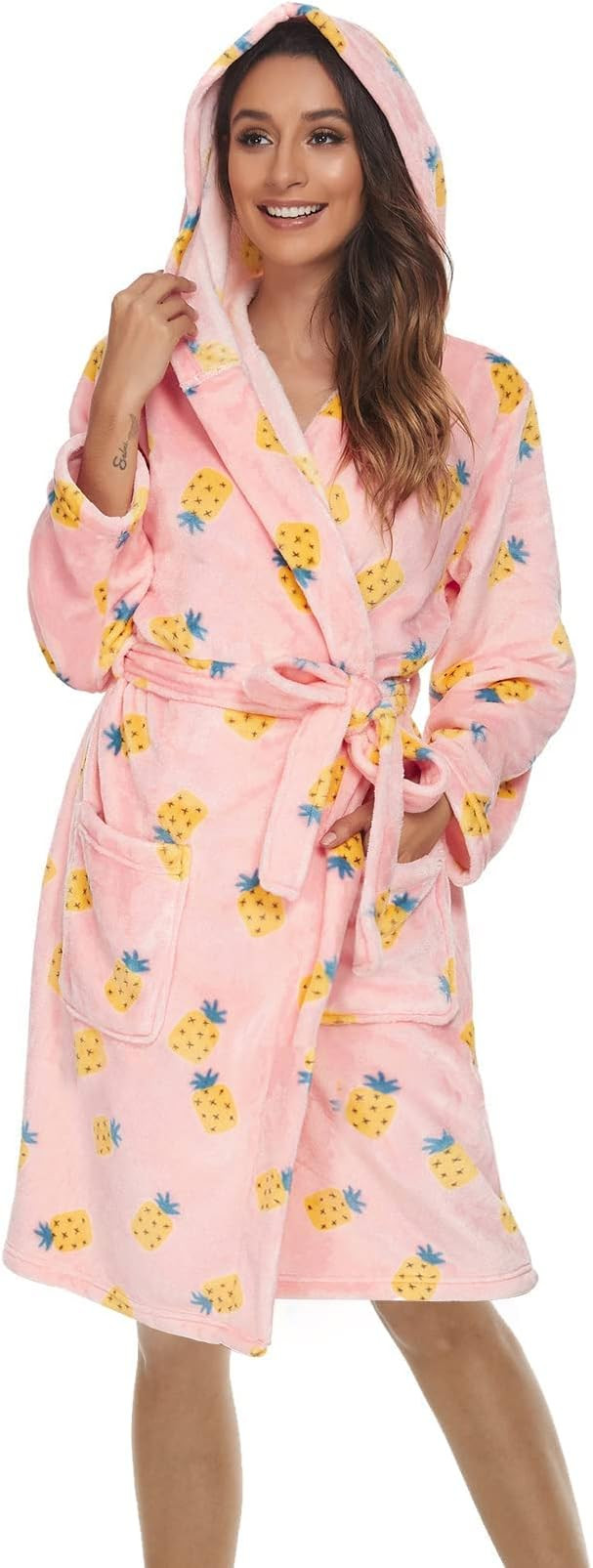 U2SKIIN Women Hooded Fleece Robe, Short Plush Robes for Womens With Hood Soft Warm Spa Bathrobe | Amazon (US)