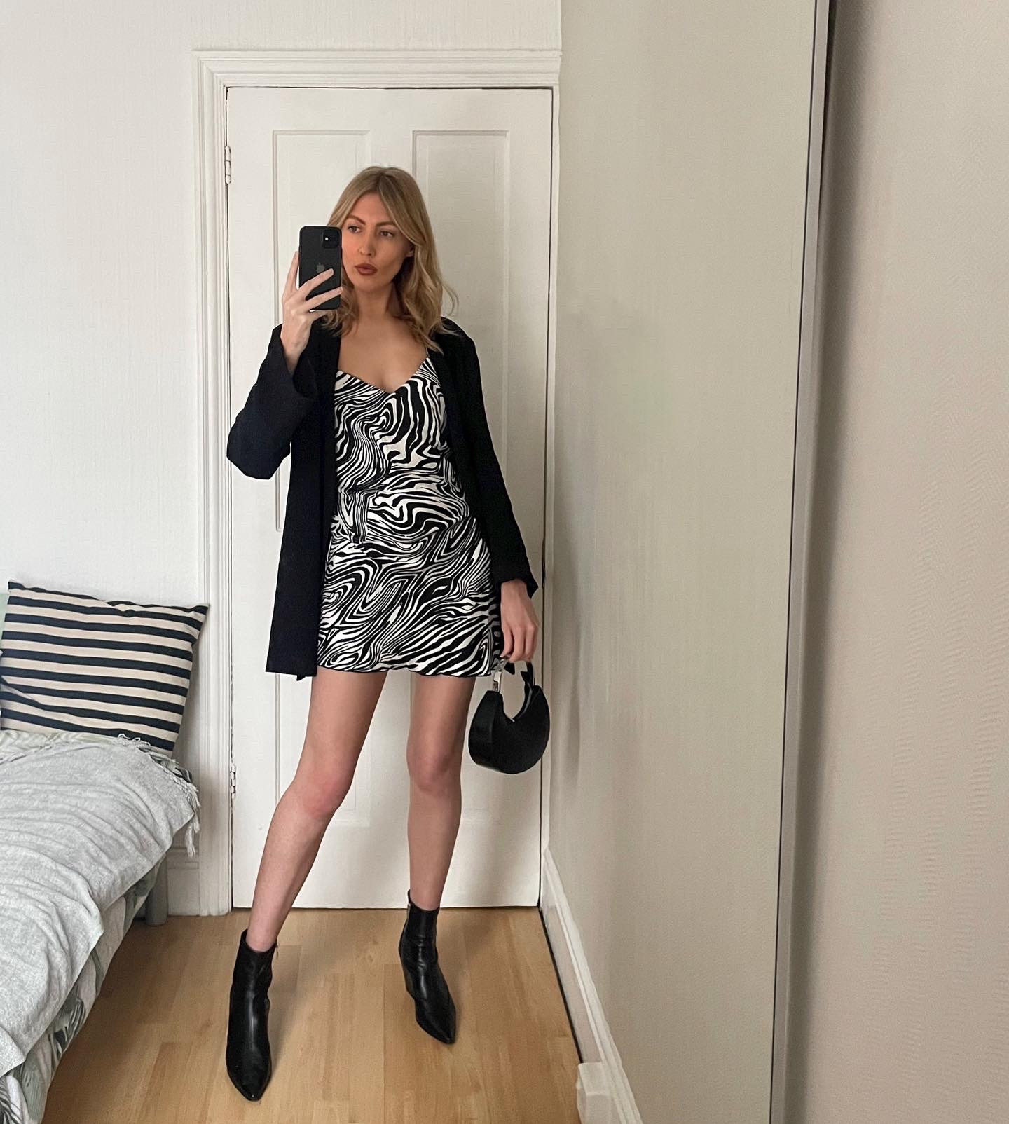 1 dress, 2 ways. I bought this H&M satin nightdress in the sale for £6! Can easily be worn as an actual dress to go out in. I’m wearing the xs and it’s true to size. I’m 5’8 for reference 

#LTKstyletip #LTKeurope #LTKsalealert