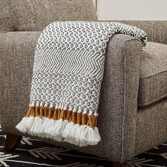 Amazon Brand – Rivet Modern Hand-Woven Stripe Fringe Throw Blanket, 50" x 60", Grey and White w... | Amazon (US)