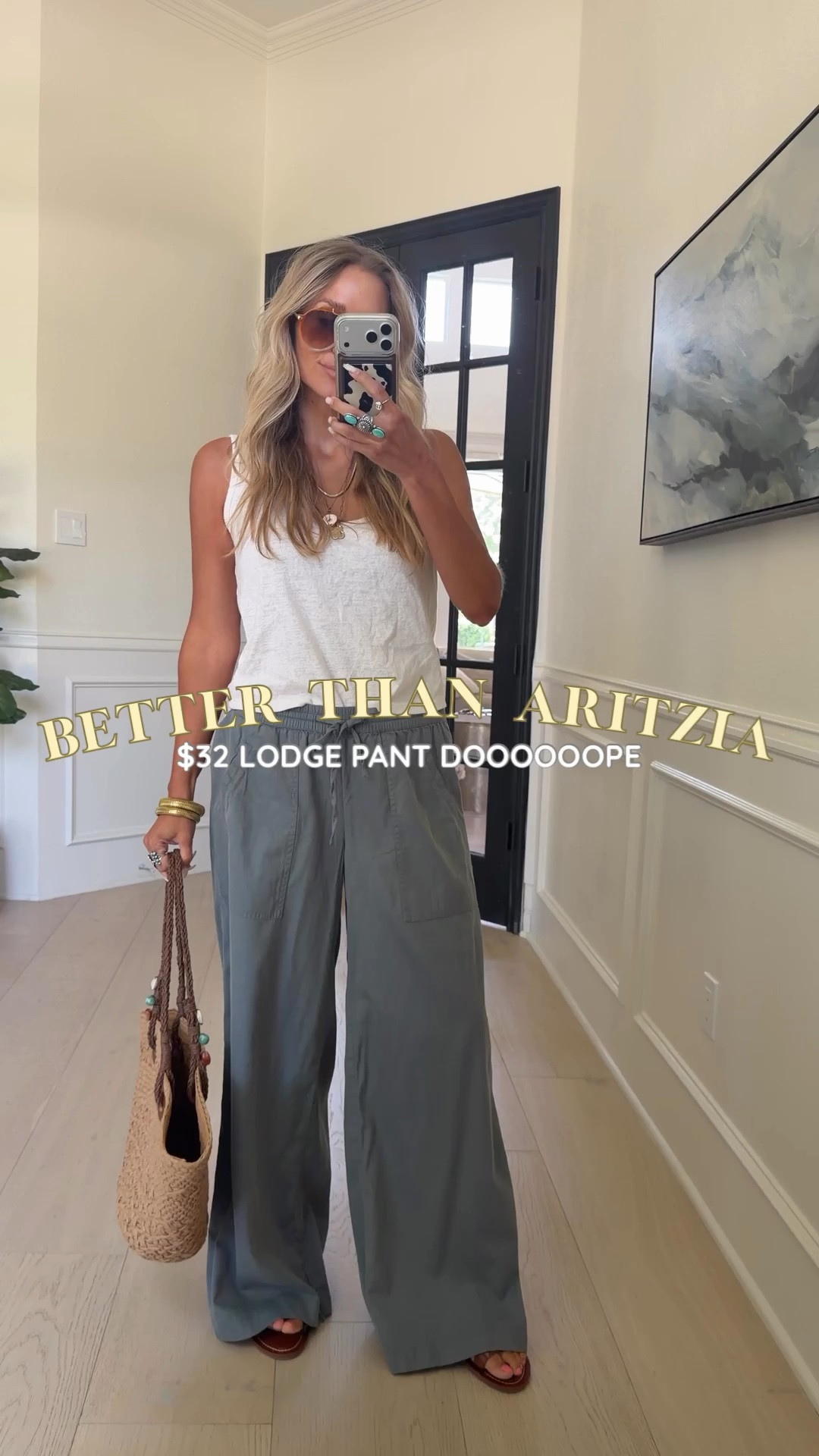 ✨SCROLL TO SHOP✨

I don’t care how viral the Aritzia Lodge Pants are, I’ll be spending $32 at Target for the same thang. 

I wore these on my last flight and they were 10/10 comfy and made the cutest travel fit. ✈️

Size: S / TTS / 5’5” / 120ish lbs