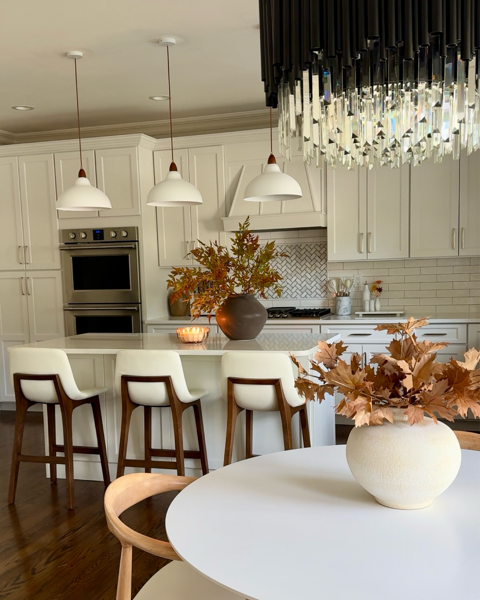 Fall kitchen views 

#LTKHome #LTKSeasonal #LTKFindsUnder50