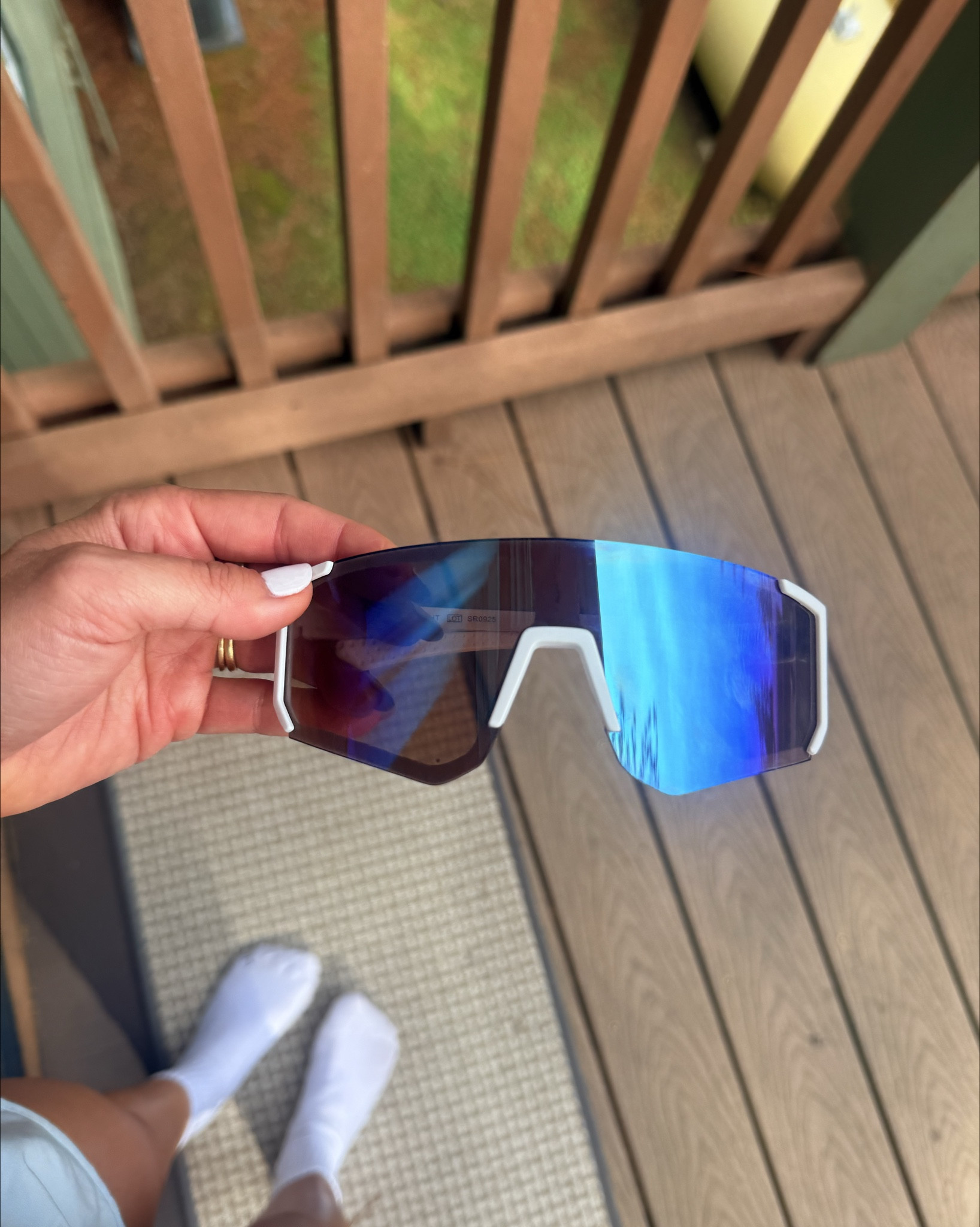 the only running glasses that don’t fall off my little peanut head, so light, and pretty sure they make you 2x faster!!!!😋✨