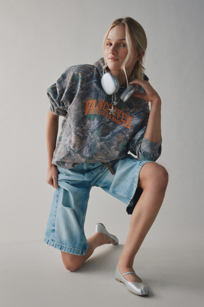 Vancouver Graphic Woodland Camo Hoodie Sweatshirt | Urban Outfitters (US and RoW)