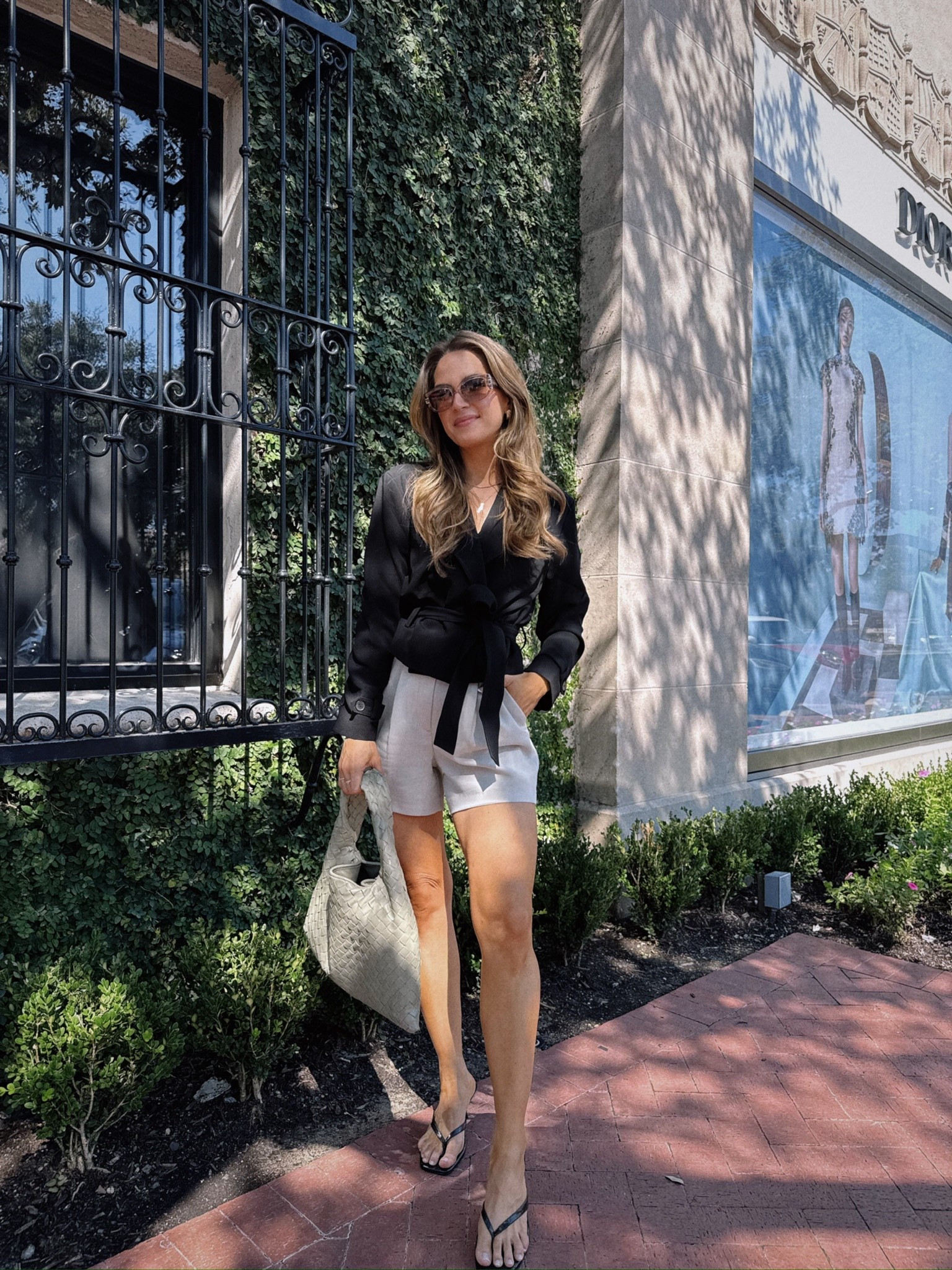 OOTD - lunch at Dior Café
Jacket (worn as a shirt size S) & Shorts (size S)

code: LAURENR20 for Marc Fisher


#LTKItBag #LTKStyleTip #LTKShoeCrush