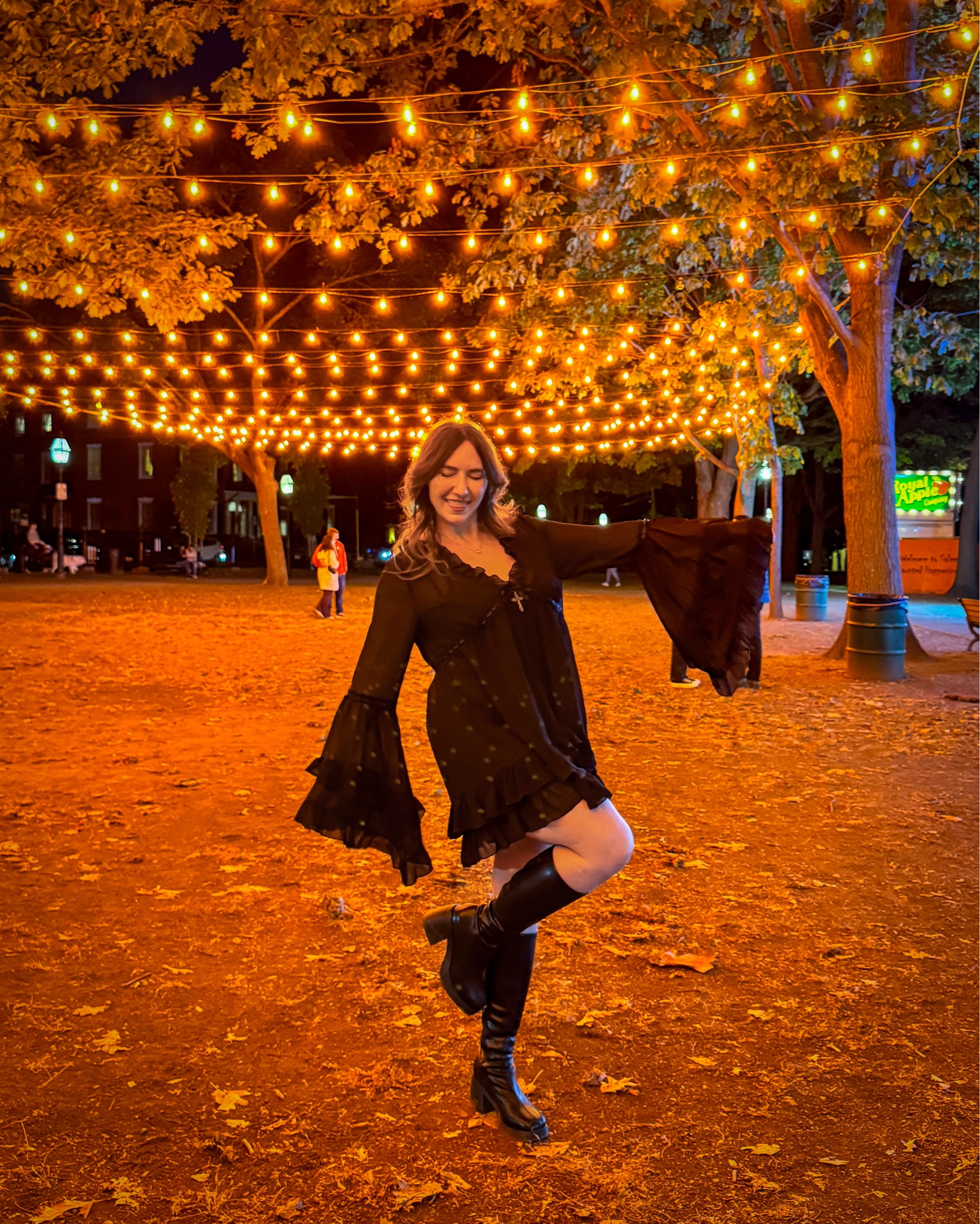 Nights in Salem in October 🖤🌙 

#LTKFindsUnder50 #LTKMidsize #LTKHalloween