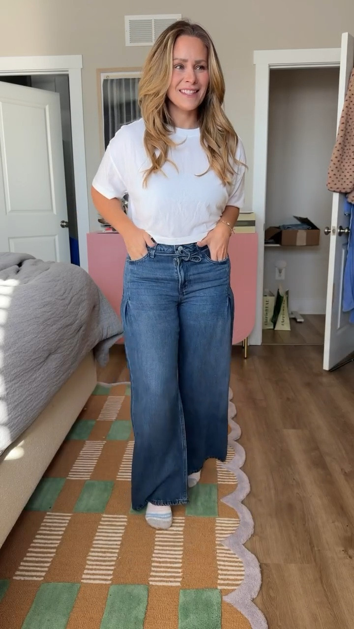 Saw them on her at school pickup, asked where they were from, ordered that night. They’re comfortable, flattering, and actually easy to style for everyday mom life.  If you’ve been looking for that pair of jeans — these are it. 

#LTKootd #LTKOver40 #LTKPetite