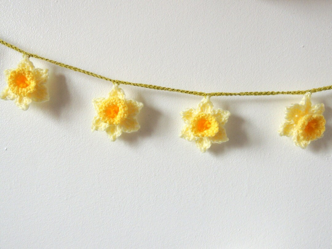 Daffodil Garland, Daffodil Bunting, Flower Garland, Spring Flowers, Crochet Narcissus - Etsy | Etsy (US)