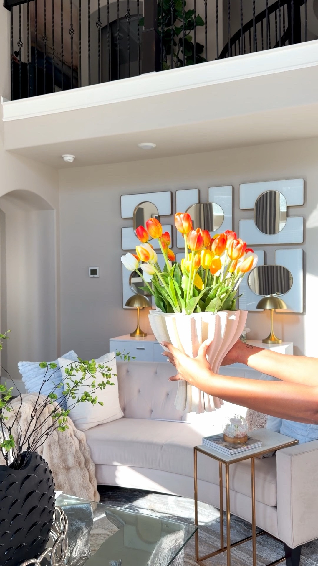 Some of the most realistic faux florals and some of my favorite vases #springhome #springdecor #homedecor 

#LTKActive #LTKSpringSale #LTKHome