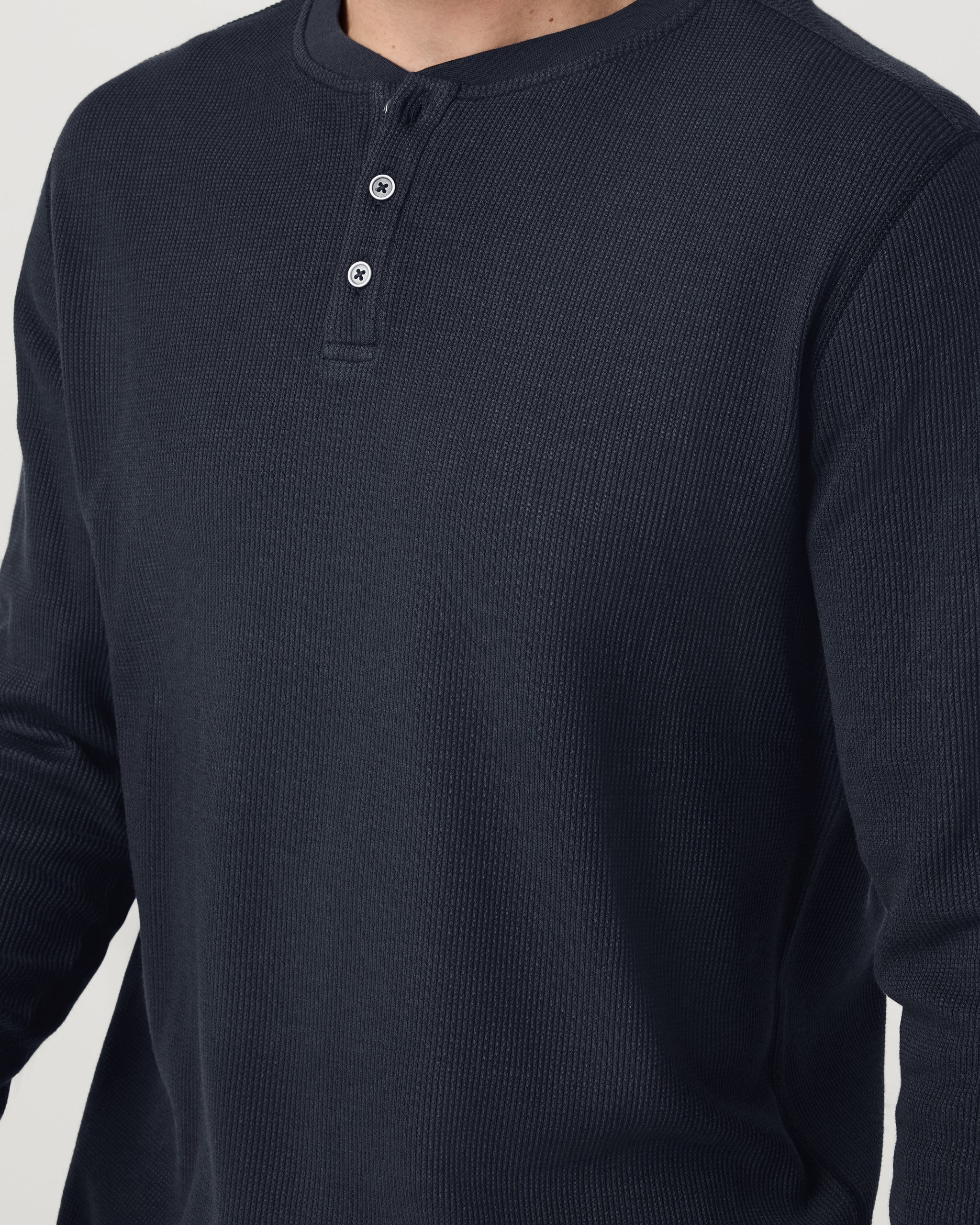 Waffle Henley | Men's Navy Henley Top | Vuori | Vuori Clothing (US & Canada)