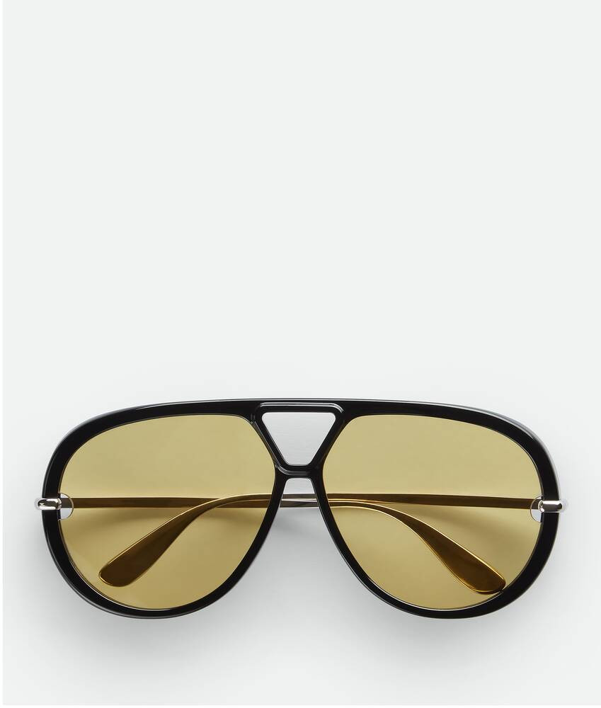 Bottega Veneta® Classic Aviator Sunglasses in Black/yellow. Shop online now. | Bottega Veneta