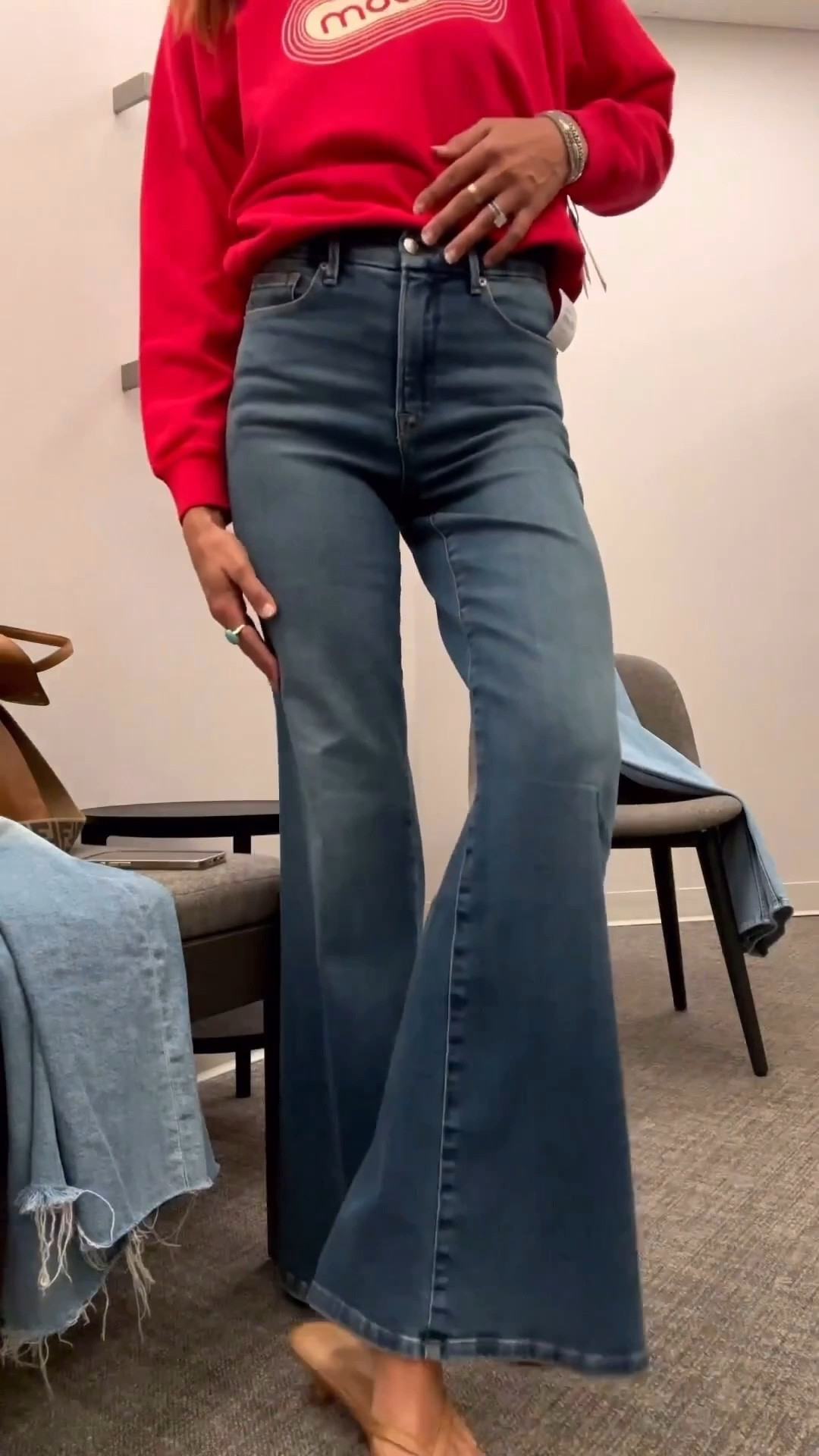 Love these Nordstrom jeans tts I got 26
Good American jeans tts shown in 26