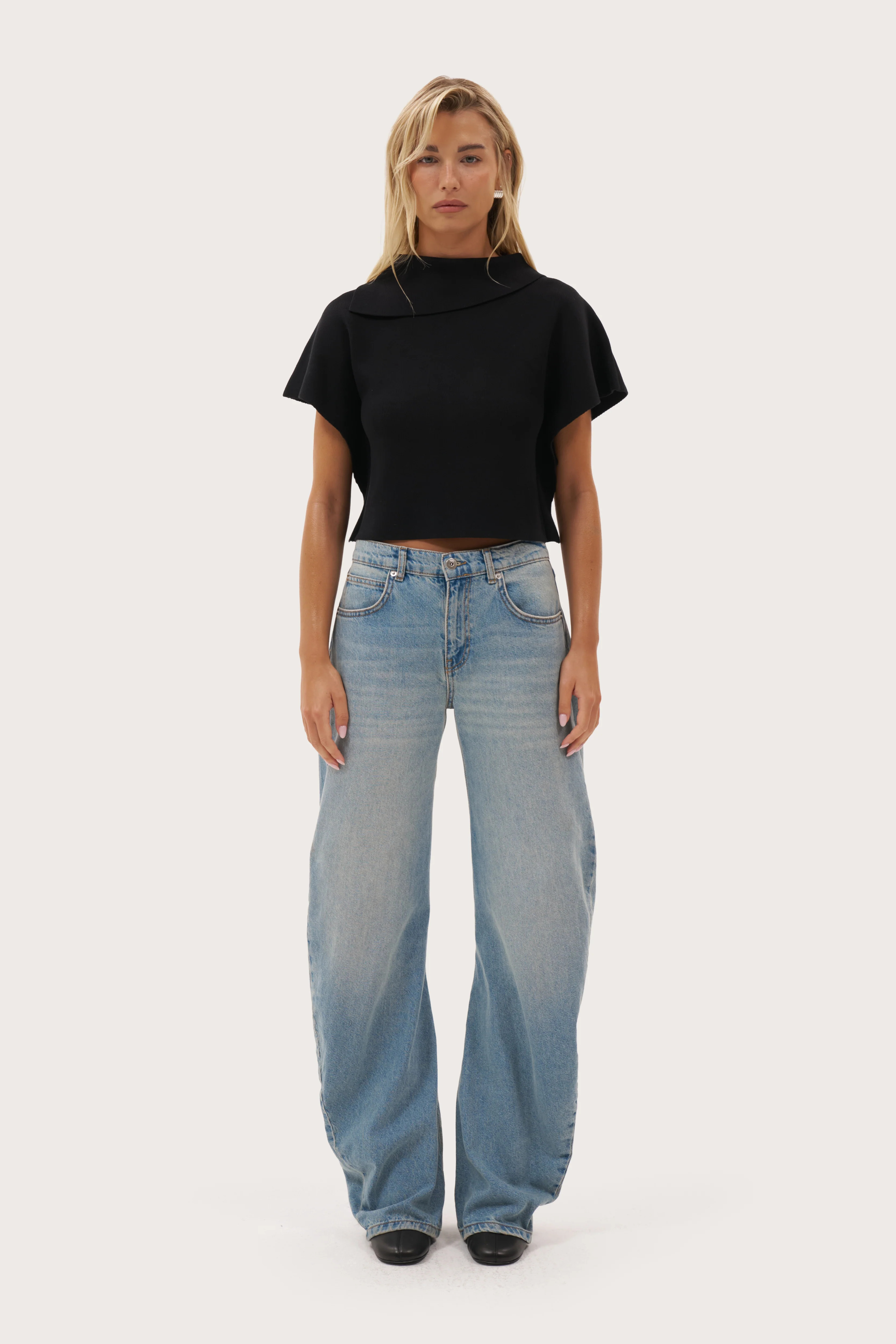 Maebe Stacked Barrel Jeans - Vintage Blue | Maebe UK