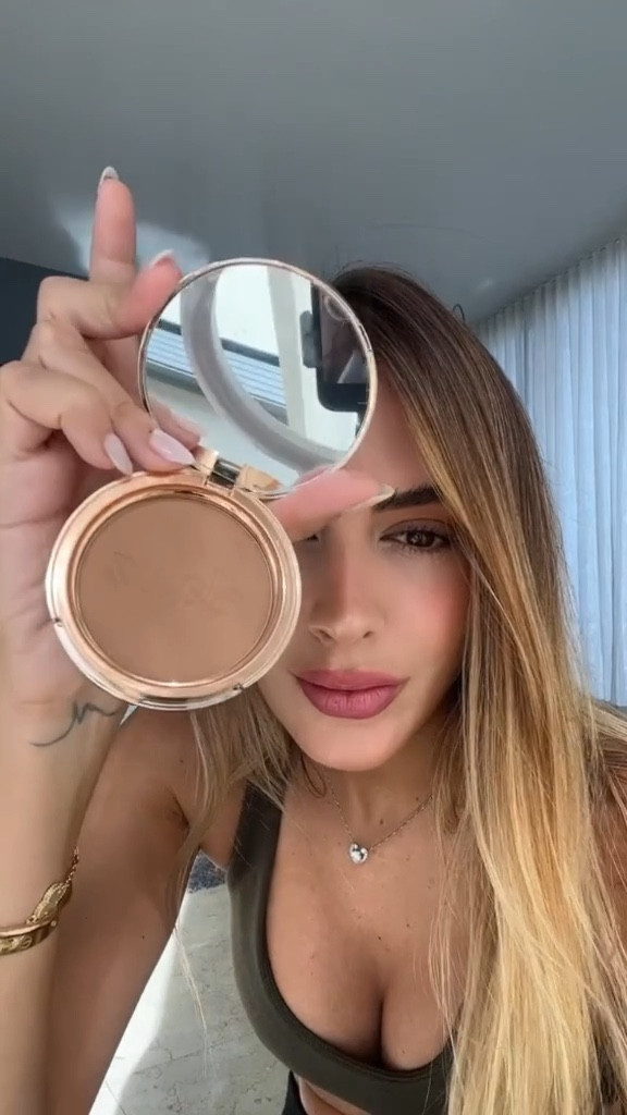My favorite bronzer from Elaluz 
