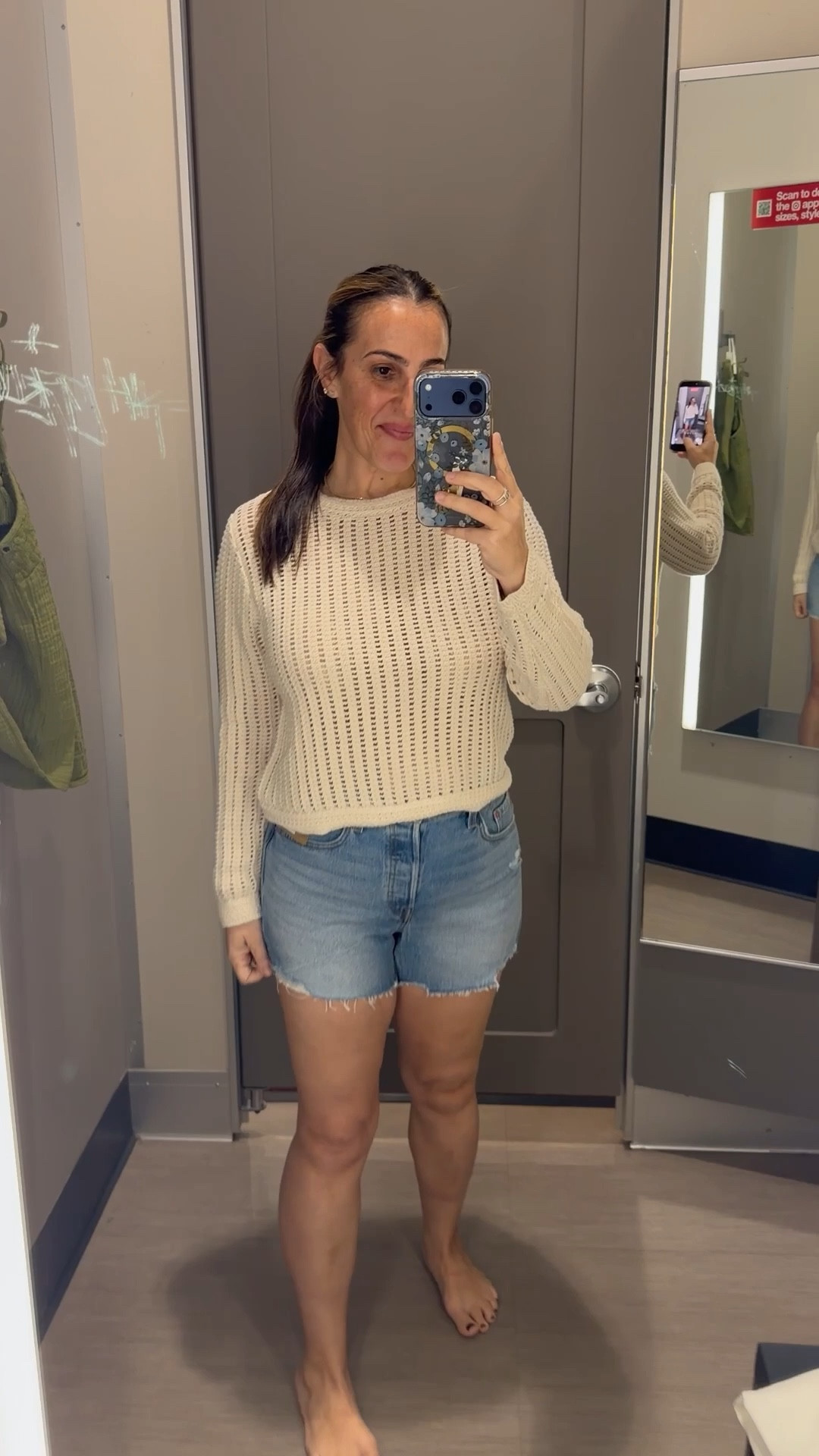 These shorts hold I. The belly so well! They do have some stretch to them too! Size medium in top and 29 in the supports. Size up 1 in the shorts they run small. 

#LTKOver40 #LTKSeasonal #LTKmomlife