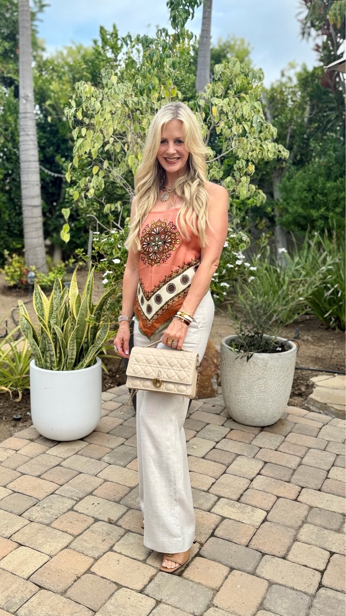 OOTD - Feeling blessed and grateful 🙏🏻❤️

#LTKootd #LTKdayinmylife #LTKOver40