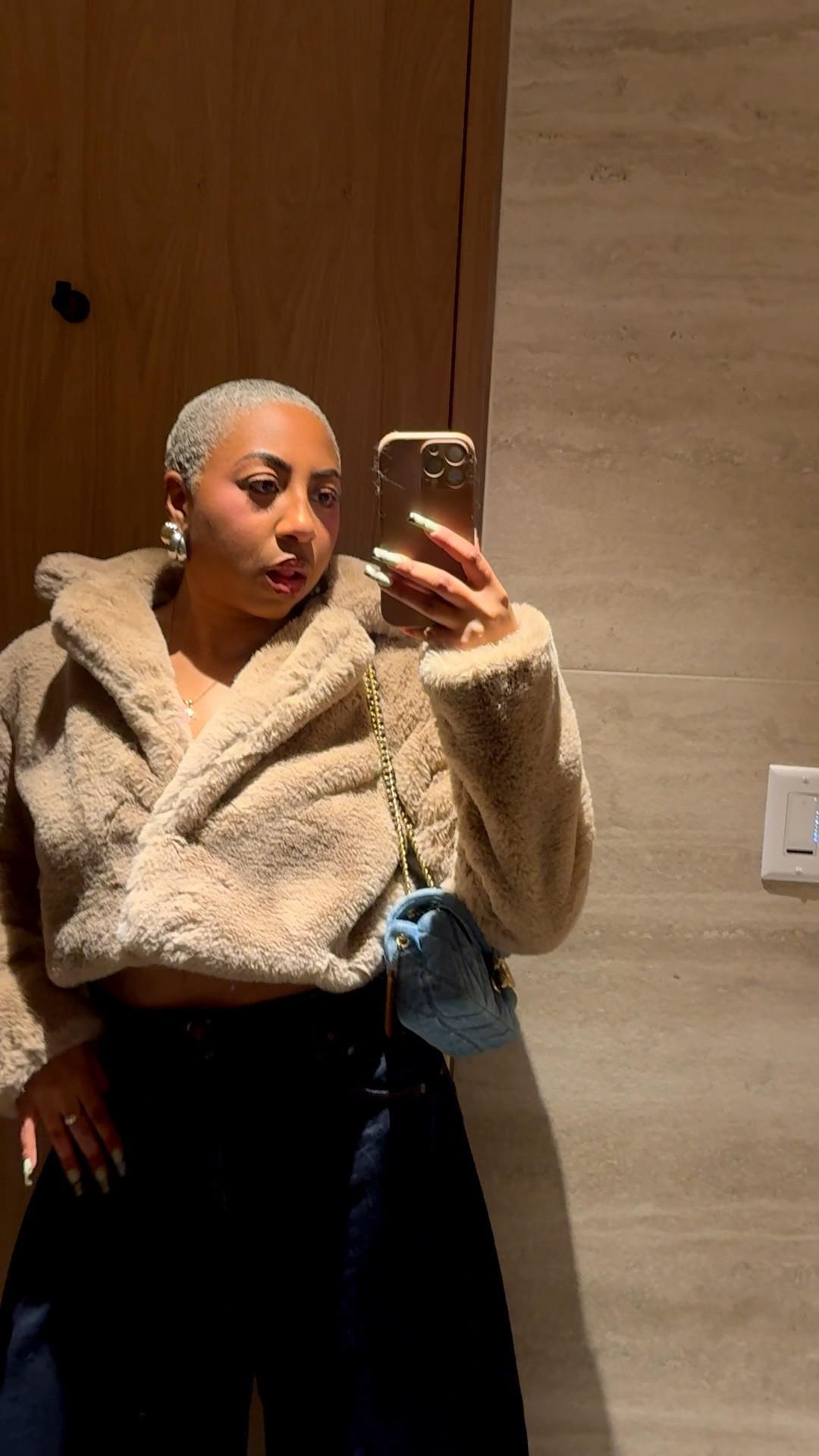 Furs are for winter.. & every other season bc fashion ✨ lol

Height: 5’ 1”
Weight: 145

Fur: S
Pants: US 10


#LTKMidsize #LTKootd