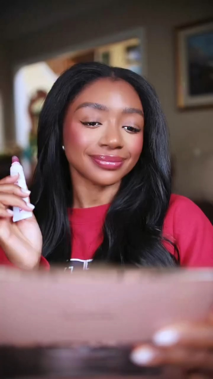 It’s the little things 🍒

@saiebeauty 
@topicals