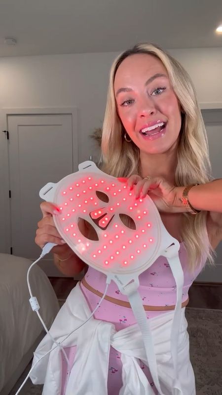 Omnilux Face Contour Mask

Use code TAYLORLOVE for $$$ off

Red Light Therapy, Face Contouring, Beauty Essentials, Skincare, Beauty Favorites 

#LTKSeasonal #LTKstyletip #LTKbeauty