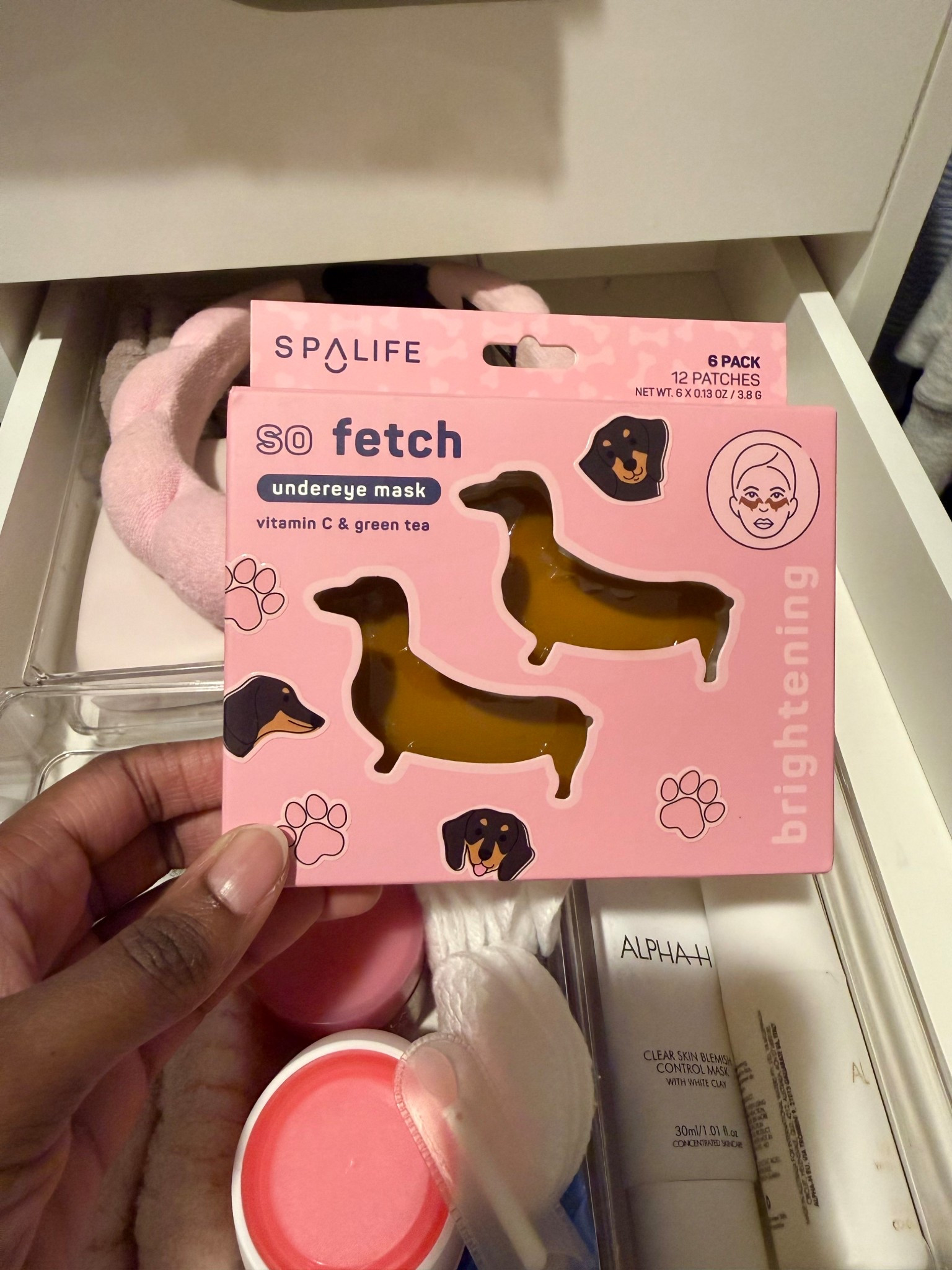 How fun and cute are these So Fetch wiener dog eye patches?! They fit perfectly under your eyes and help depuff my tired eyes. 

#mask #undereye #Anthropology #beauty #selfcare #dailyfinds #allthingsartrice

#LTKselfcare #LTKFindsUnder50 #LTKBeauty