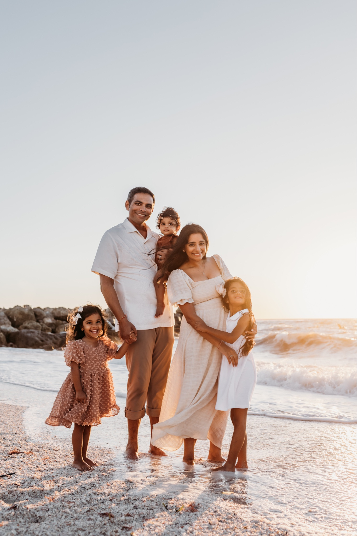Family sunset pictures in Naples, FL. The color theme was browns, blush, white and cream! 


Family pictures, blush toddler dress, white dress girls, beach pictures, sunset pictures