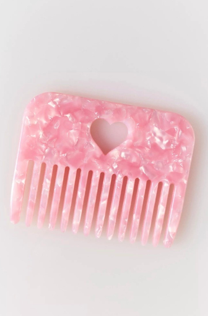 Mini heart comb 🩷 Cutest little Valentine’s Day gift idea! Under $20!

#LTKValentine #LTKselfcare #LTKTravel