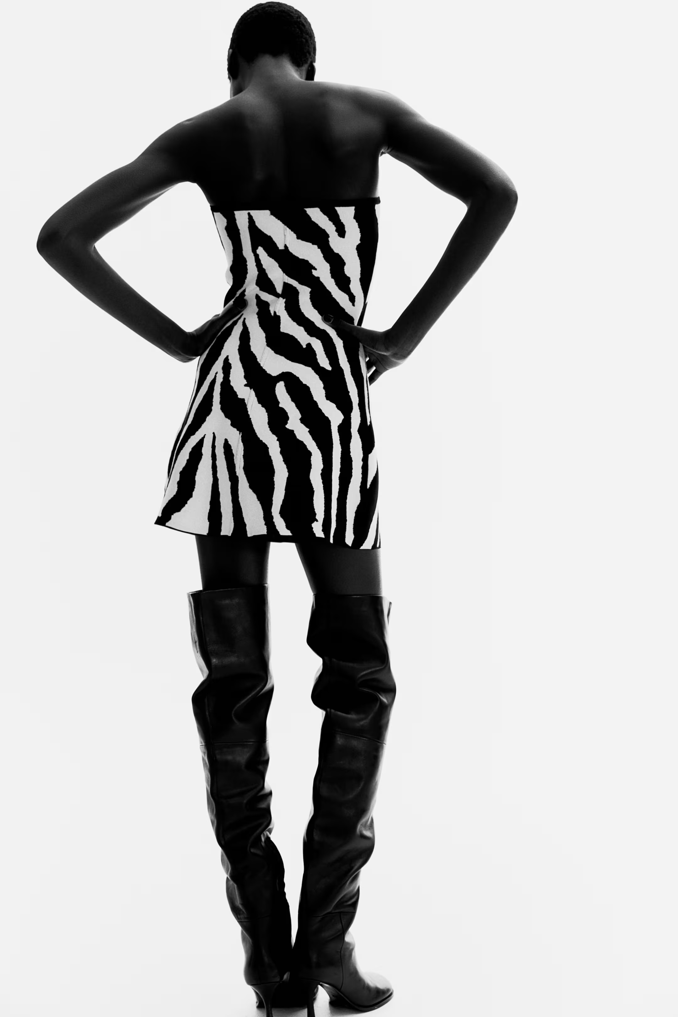 Jacquard-knit bandeau dress - Cream/Zebra print - Ladies | H&M GB | H&M (UK, MY, IN, SG, PH, TW, HK)