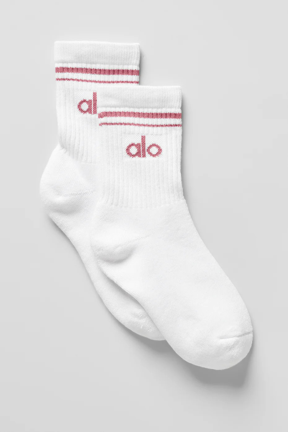ALO | Half-Crew Throwback Socks in White/Pink Wild Rose, Size: Small | Alo Yoga (US)