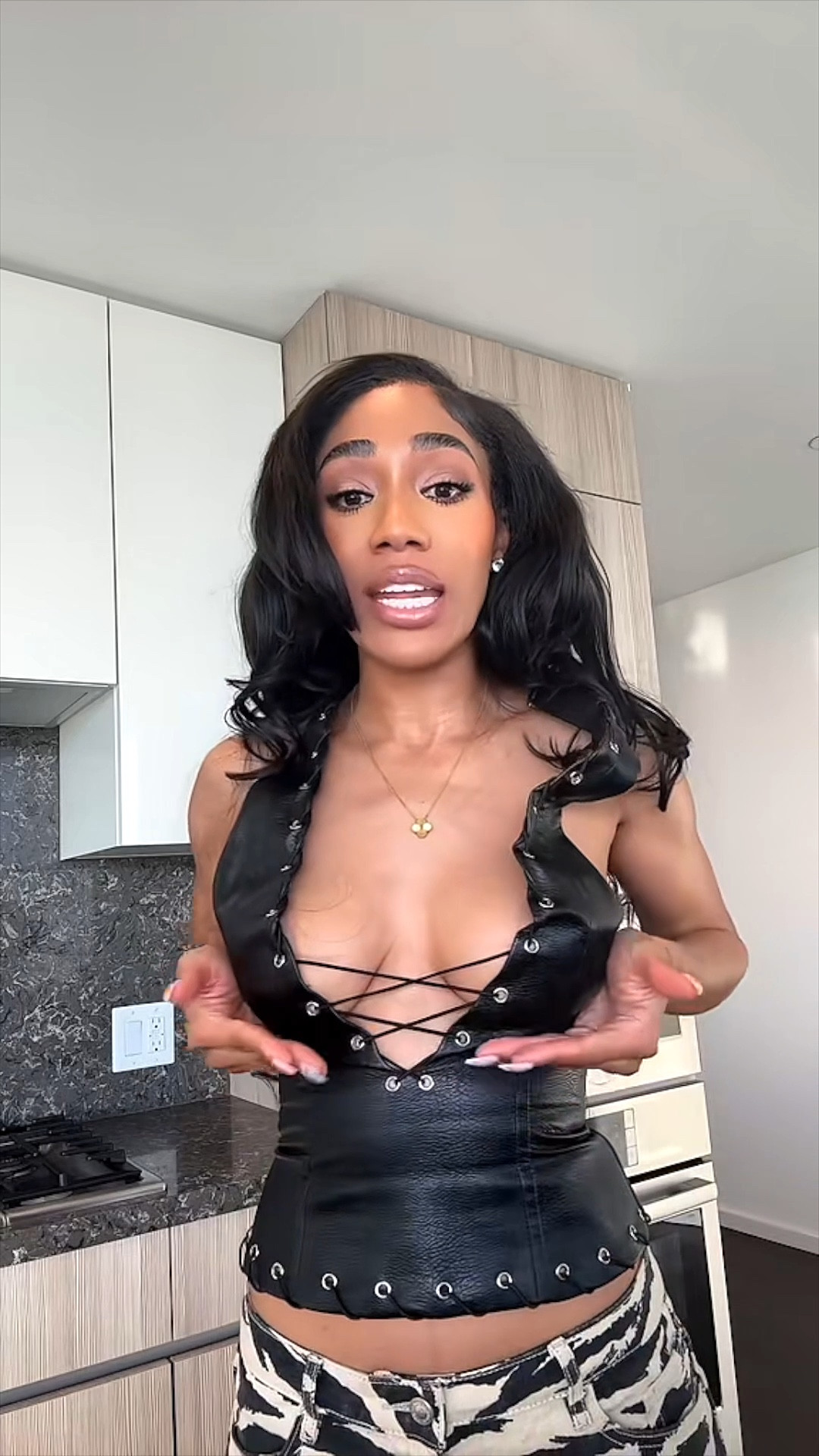 Size 0 Top
Size 2 Jeans 

#LTKTall #LTKStyleTip #LTKFindsUnder50