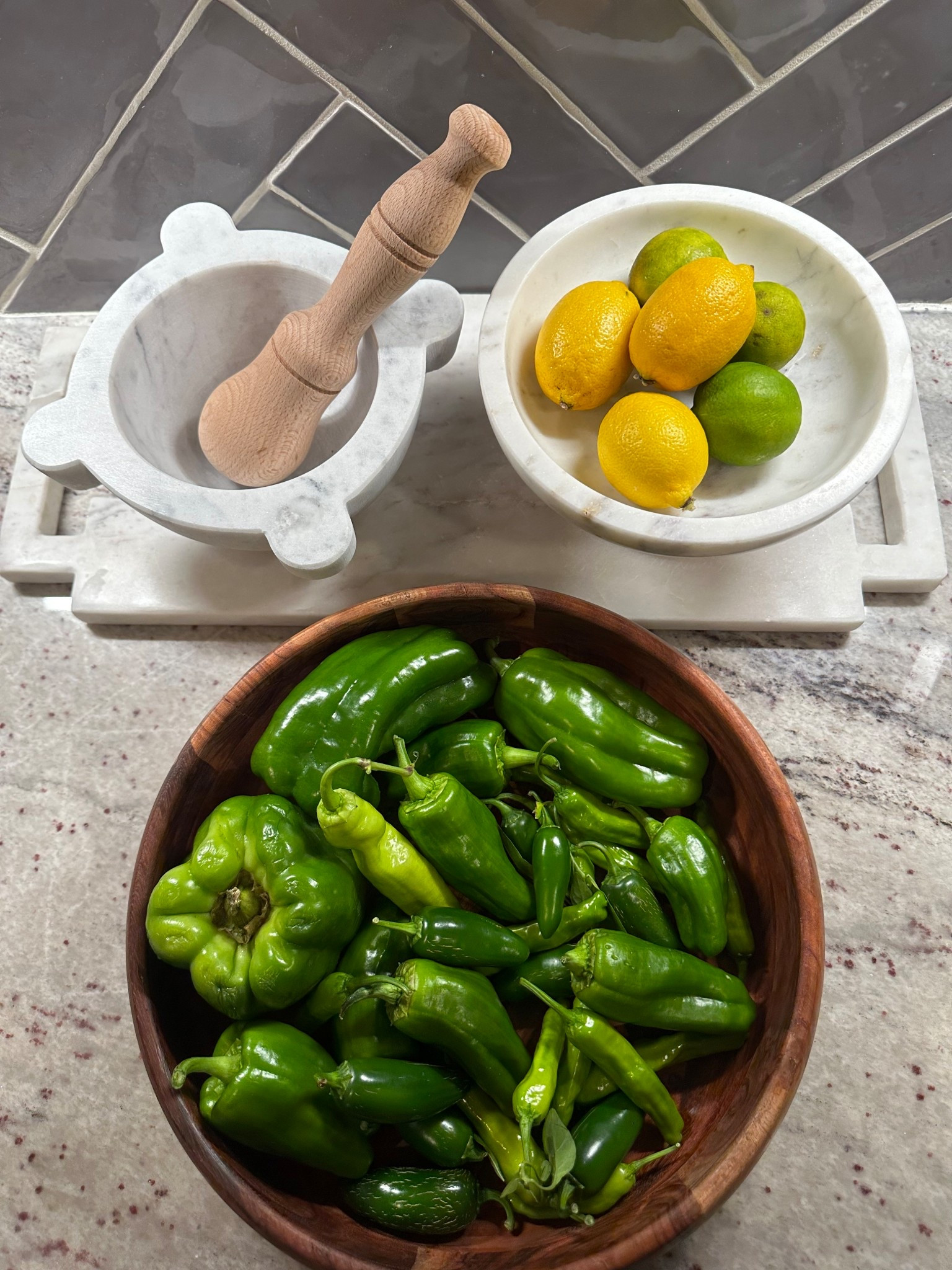 Fruit and veggie bowl ✨ Marble mortar and pestle ✨

Marble bowl, mortar and pestle, Williams Sonoma, acacia wood bowl, salad bowl, veggie bowl, marble tray, marble decor, marble kitchen 

#LTKHome