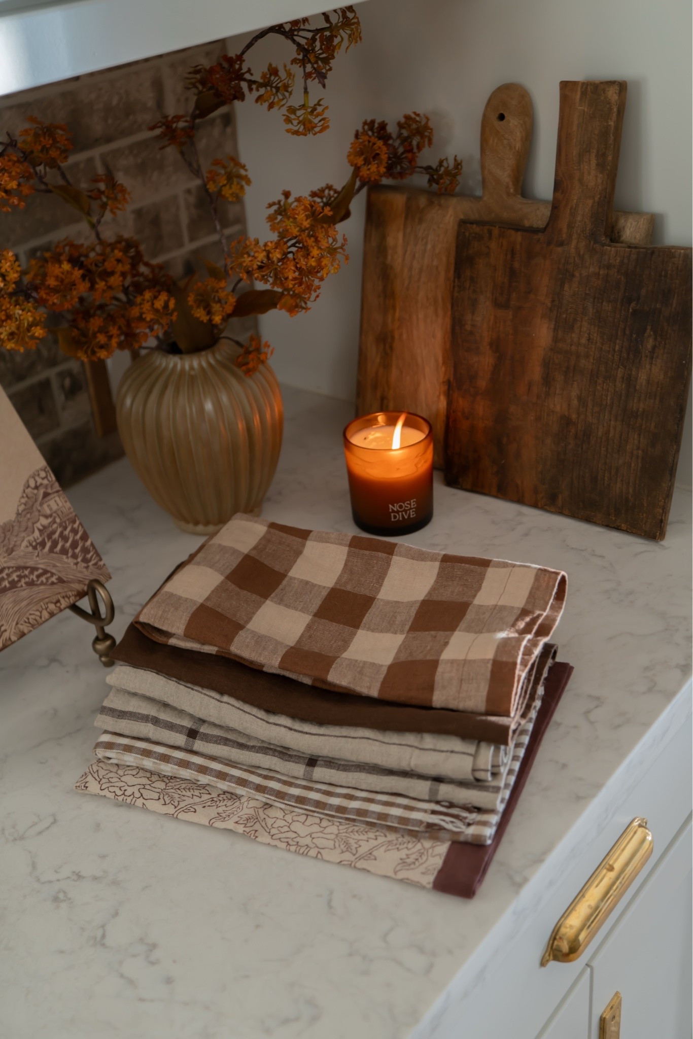One day your young & fun, the next day you have a linen collection 🍂🤎

#LTKHome #LTKSaleAlert #LTKSeasonal