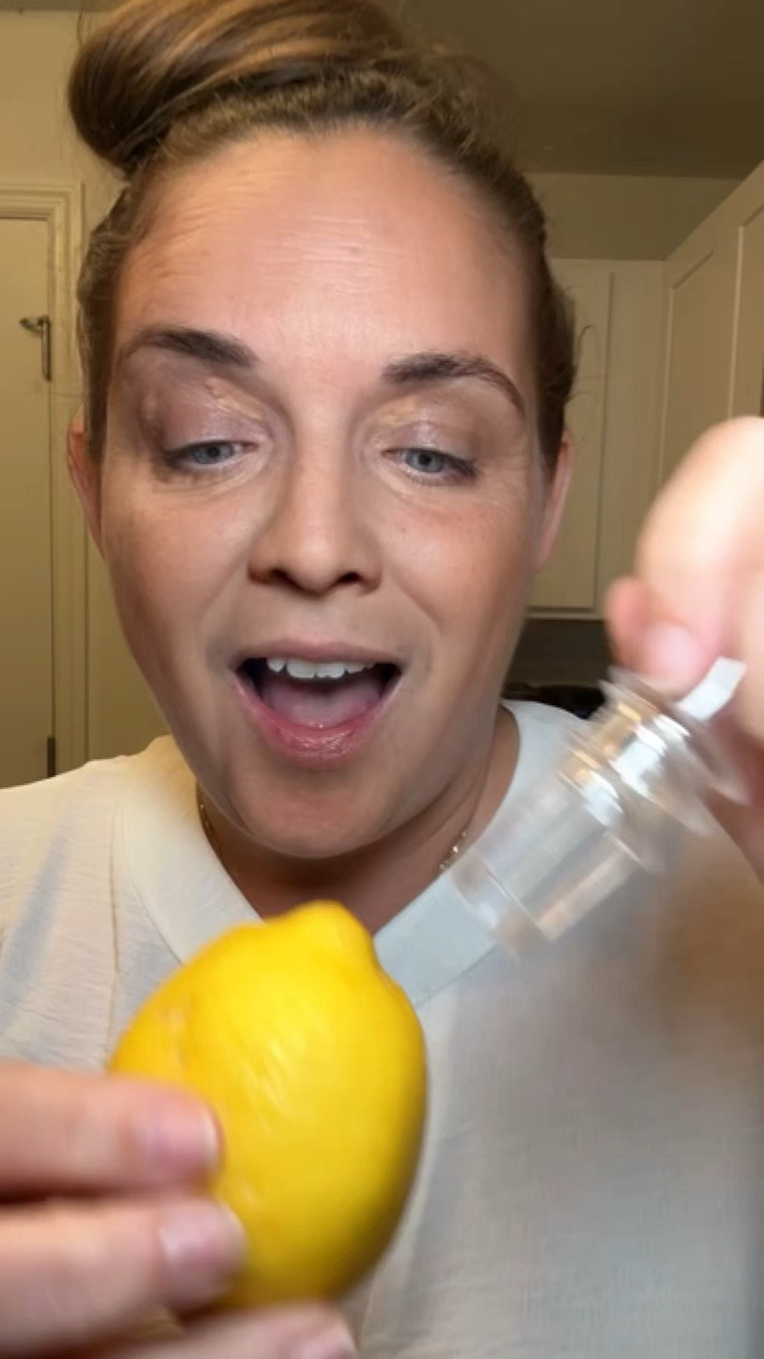 This just made cooking SO much easier 🍋

No more seeds, no mess, and you actually get way more juice out of your lemons

Such a small upgrade but I use this constantly

#LTKKitchen #KitchenFinds #CookingHacks #HomeEssentials #EasyCooking