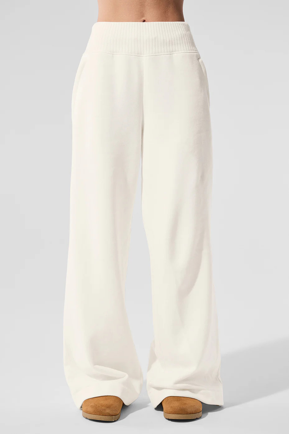 ALO | Serenity Wide Leg Sweatpant in Ivory White, Size: Large | Alo Yoga (US)