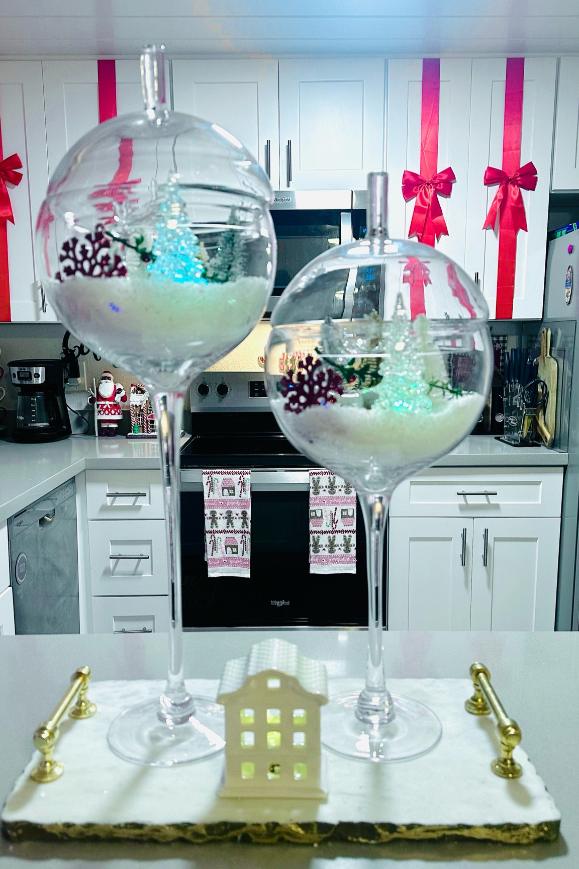 Getting our home ready for Christmas! 🎄 One of my fav vessel to decorate for the holidays is my canisters! They’re fun to style, and gain a ton of Love! 

Tap the link in my bio to SHOP my Canister set and acrylic decor set! 

Like, comment and follow at @winsometaylorlifestyle . . . you must l follow me to get the links in your DM.

#cannisters #christmasdecorideas #kitchenisland #zgallerieinspired 
#christmasdecorations #1111 #gingerbread #christmaslights #homedecor  #tistheseason #seasonsgreetings #itsthemostwonderfultimeoftheyear