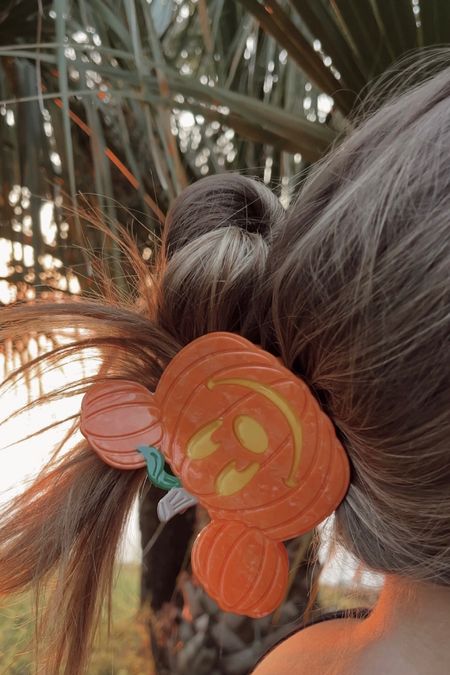 pumpkin claw clip for your next Disney trip - would be so cute for mickeys not so scary Halloween party 🎃 $20 

#LTKSeasonal #LTKfindsunder50 #LTKHalloween