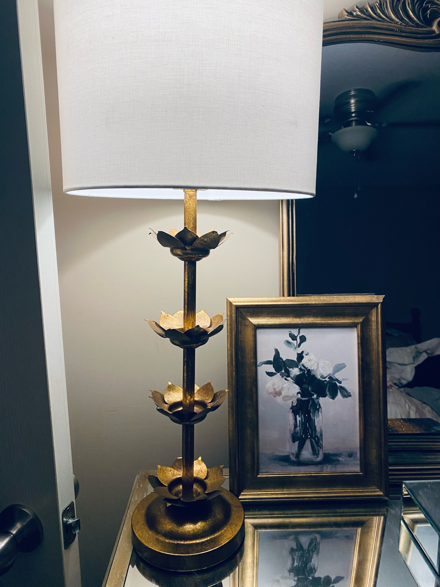 Home decor faves 💕






Target 
Target home decor 
Target home 
Antique gold lamps 
Gold lamps 
Antique gold leaf laps 
Floral wall decor 
Gold frame 
Gold floral frame 
Wall decor 
Home decor bedroom decor 

#LTKFind #LTKstyletip #LTKhome