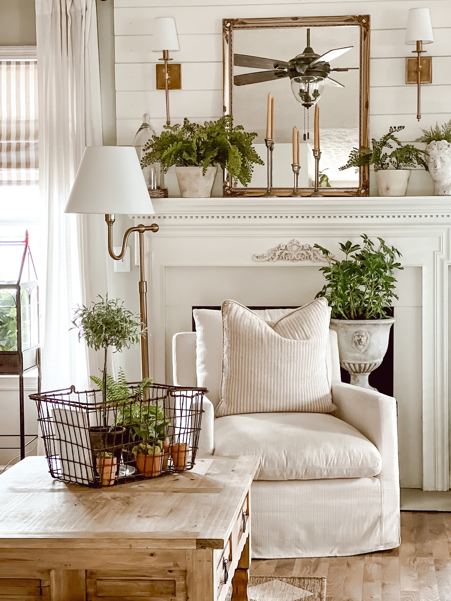 Cozy spring living room decor! 

#LTKhome #LTKSeasonal #LTKFind