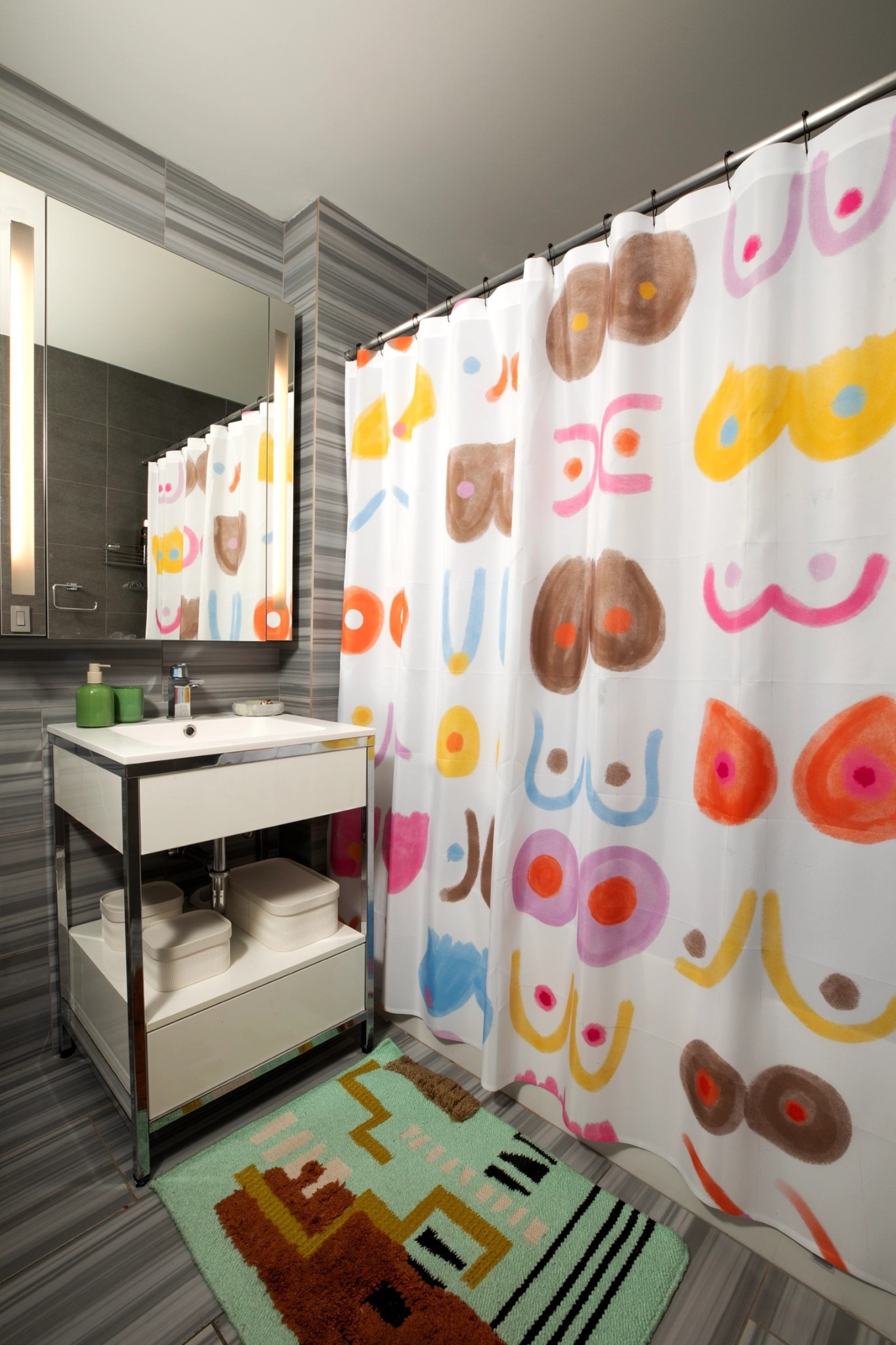 Love my bathroom details! 

#LTKHome #LTKSeasonal #LTKStyleTip