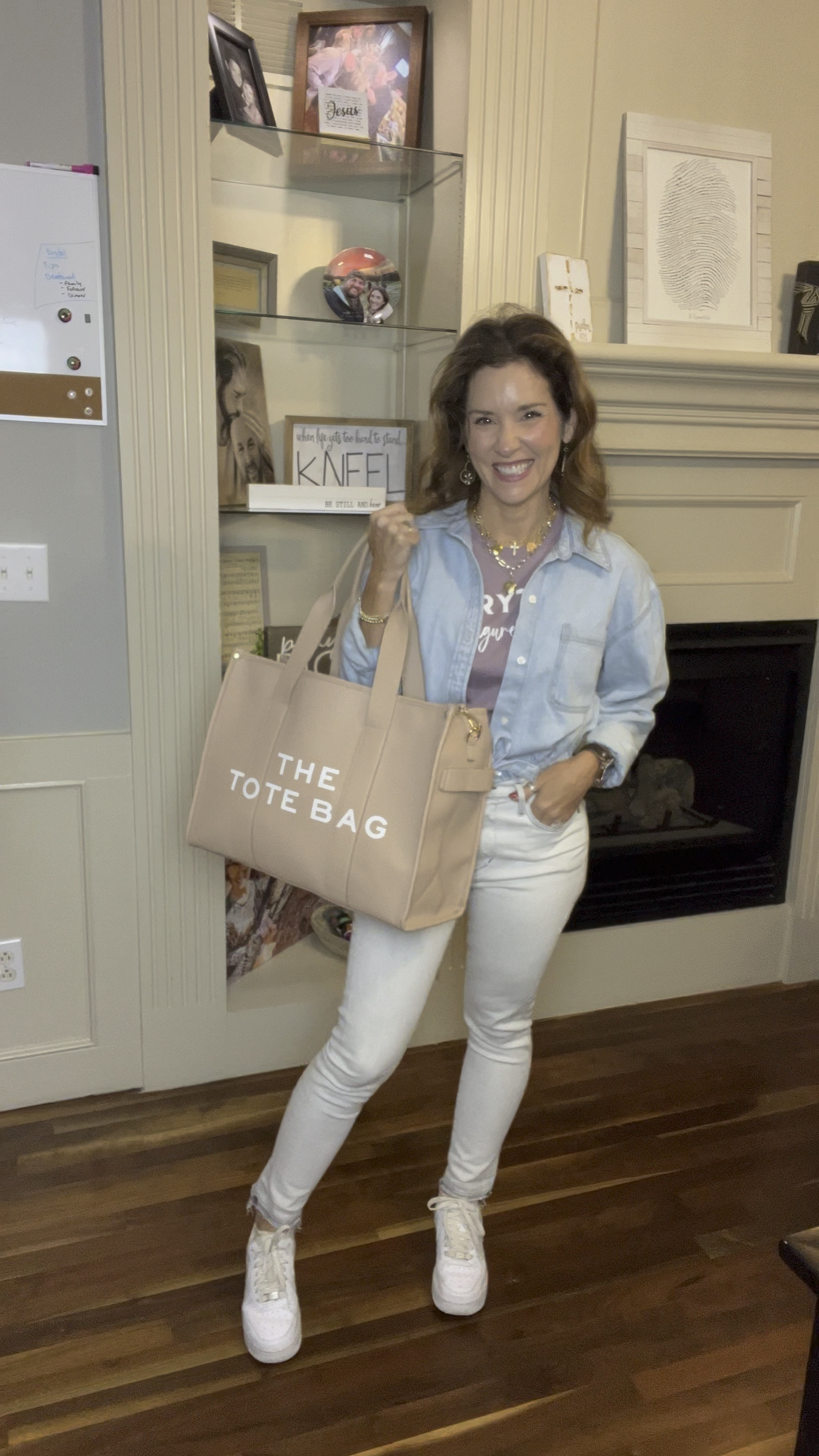 🤍🤍🤍
Fun casual look 


Crazy Busy Mama -


#LTKOver40 #LTKVideo #LTKFindsUnder50