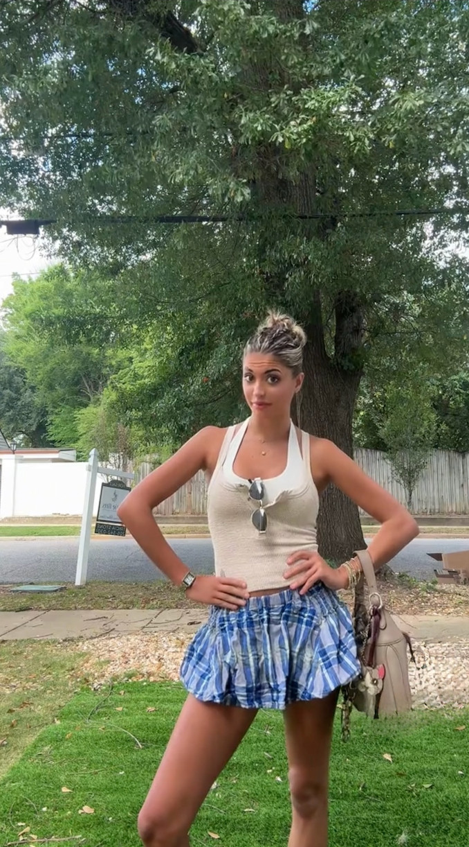 I'm obsessed with this skirt right now!!😍 

 #LTKU #LTKFindsUnder100 #LTKStyleTip