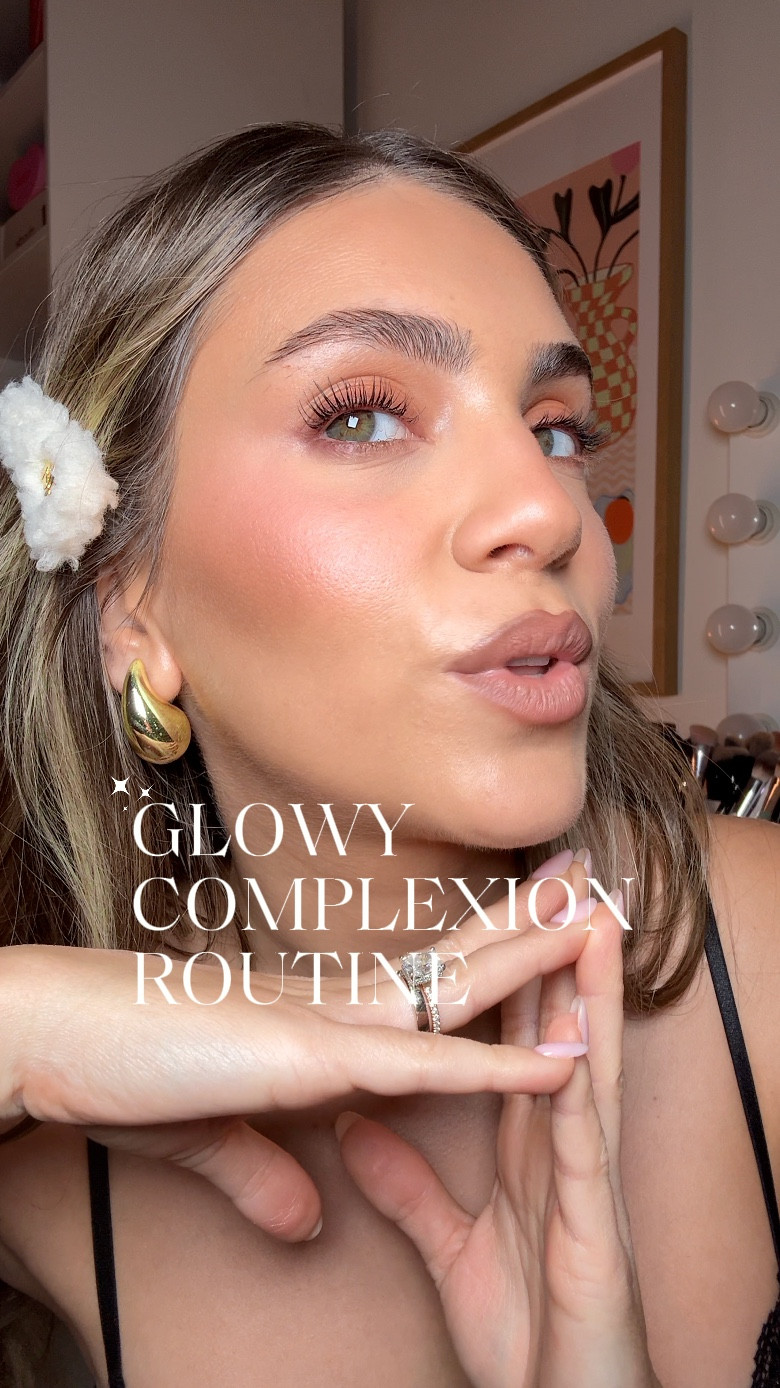 Updated complexion routine that’s radiant, airbrush, and lasts! All the dates on products and names are tagged below. If you’re seeing this from LTK, you can find the full video on my profile. It cuts off after three minutes. 🫣



#LTKSeasonal #LTKStyleTip #LTKBeauty