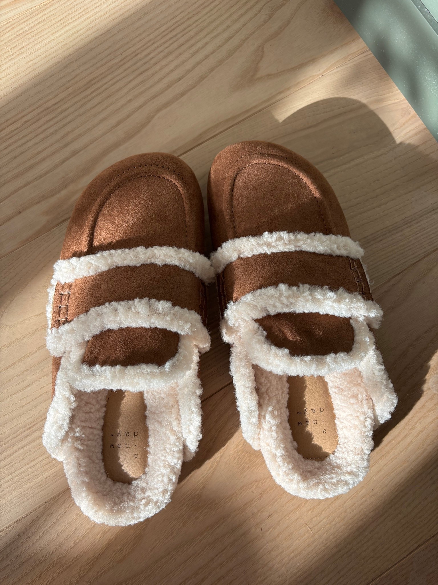 Suede mules 

#LTKShoeCrush #LTKFindsUnder50 #LTKGiftGuide