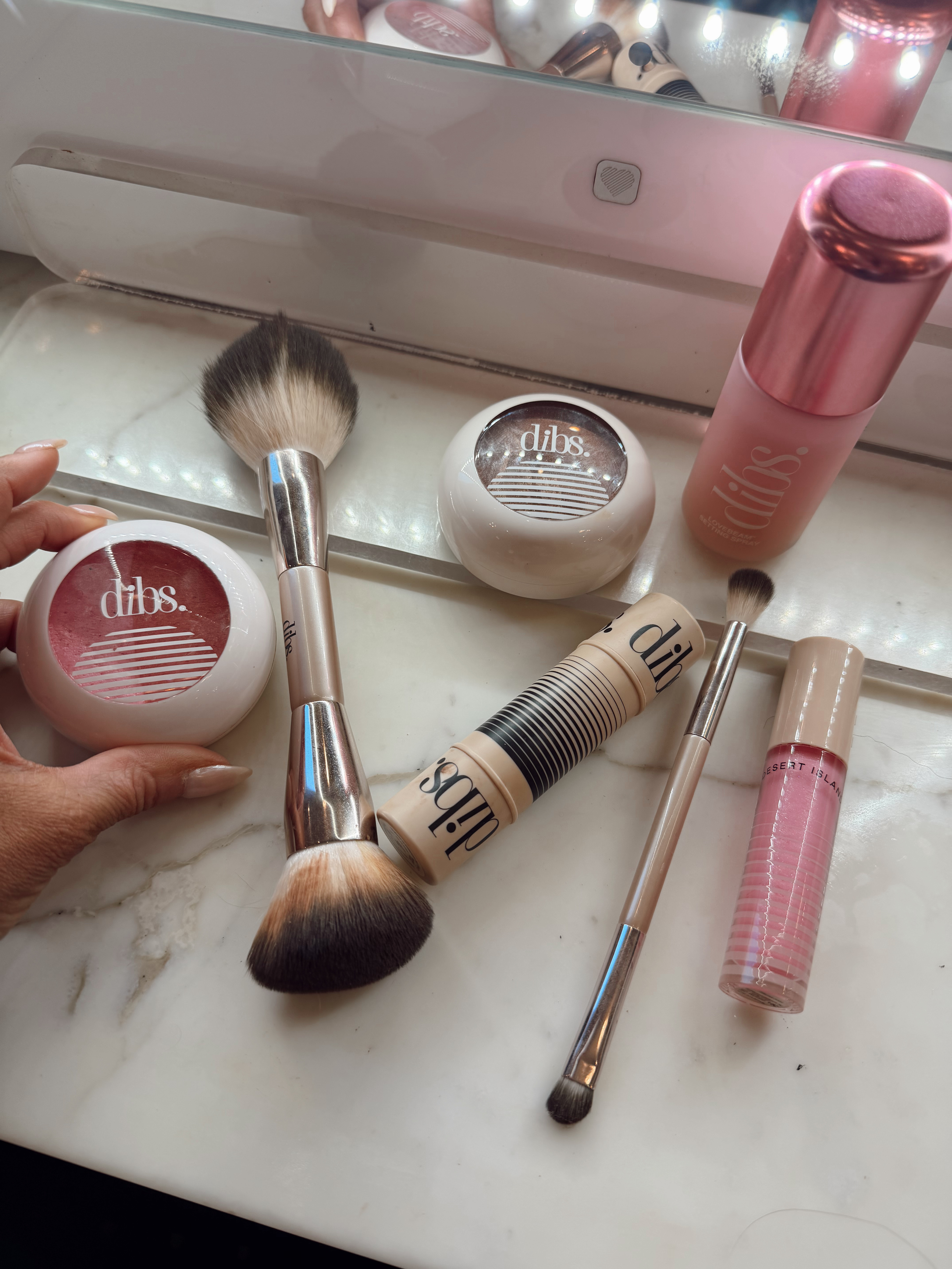 Summer make up must-haves ✨
code - modern

 

 #LTKgrwm #LTKselfcare #LTKBeauty